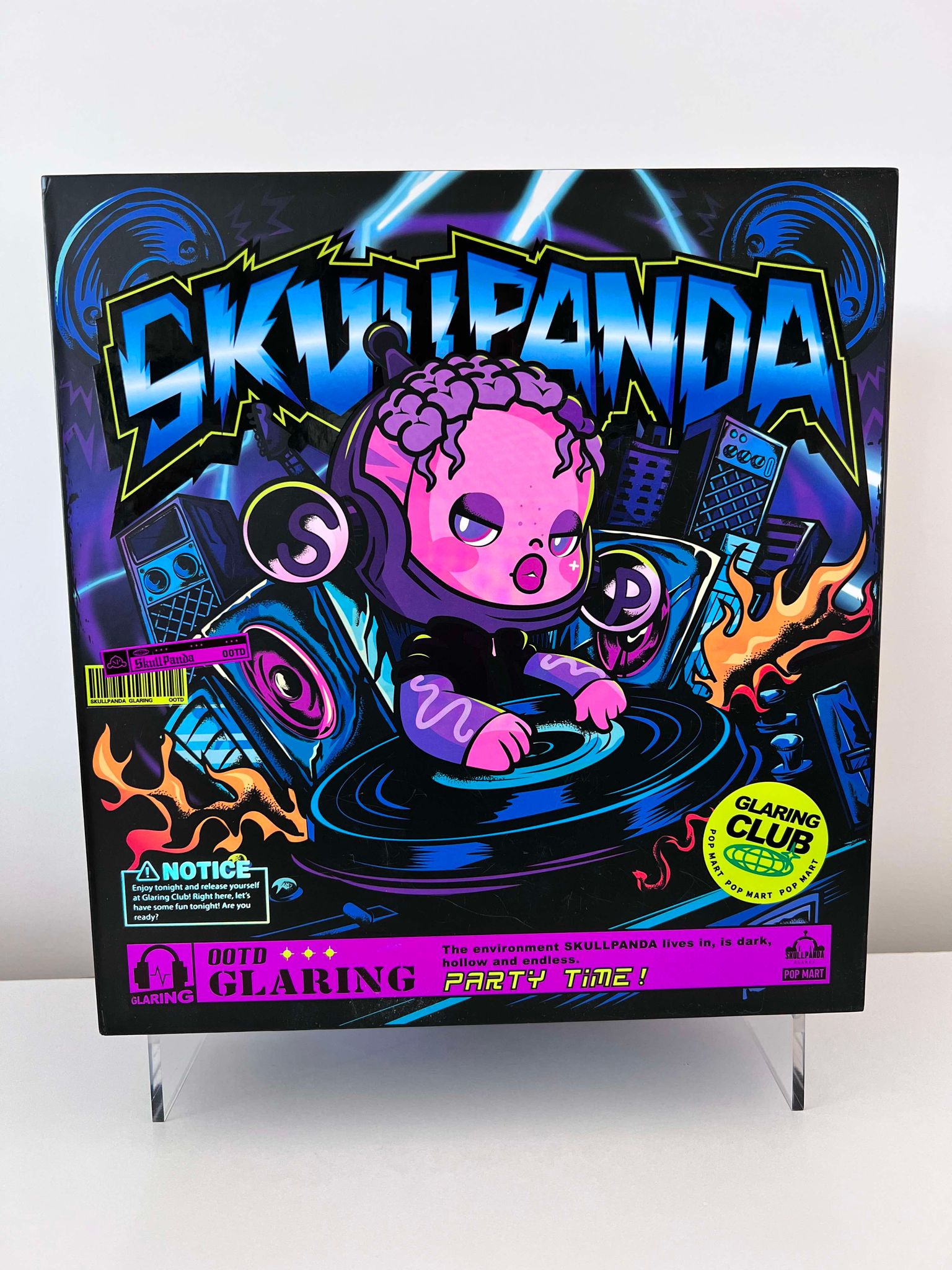 Skullpanda OOTD Glaring Big Figure by POP MART - 9