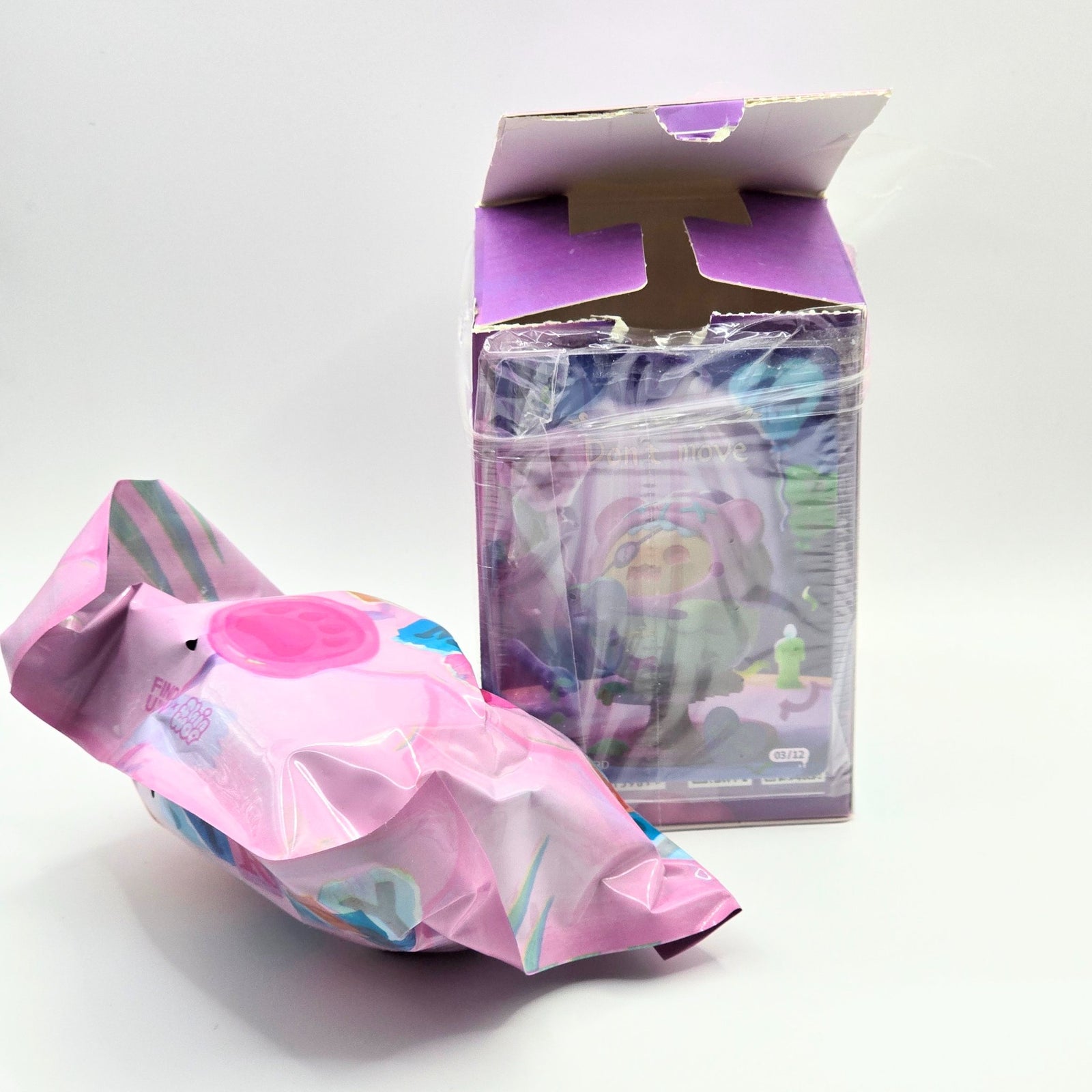 Don't Move W/STAR CARD - ShinWoo Birthday Alone - Finding Unicorn - 1