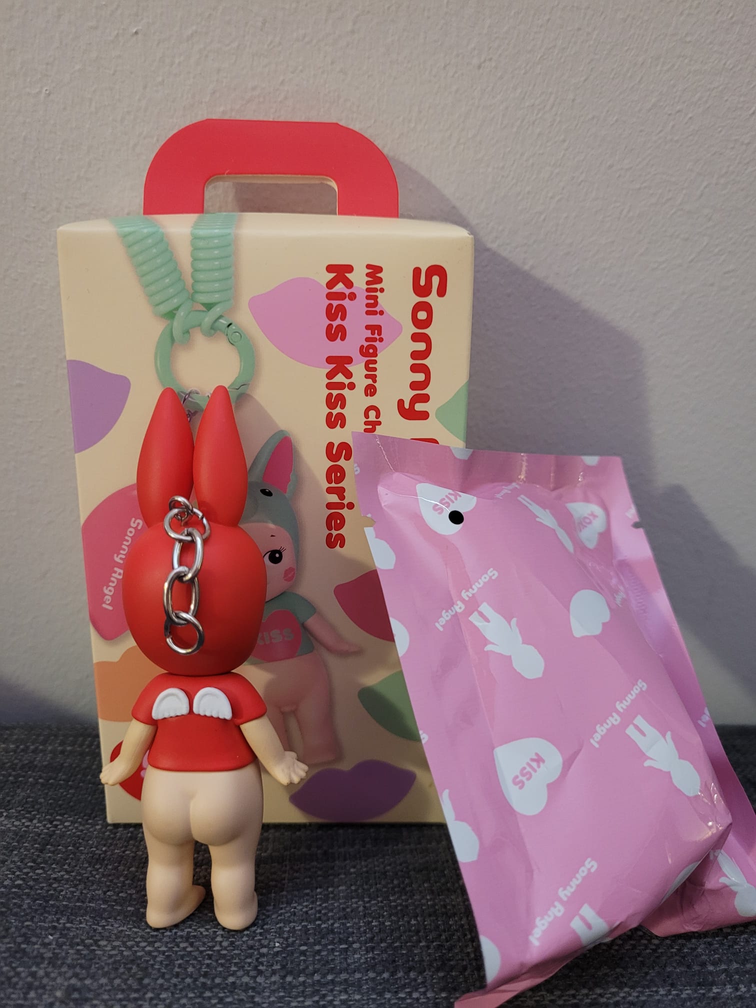 Red Rabbit Sonny Angel Keychain - Kiss Kiss Series - Dreams - 2