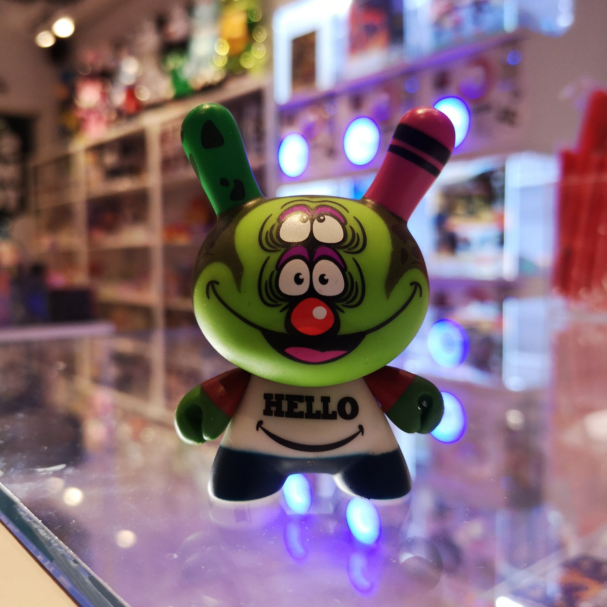 Hello Goodbye - Dunny 2010 series by Kidrobot