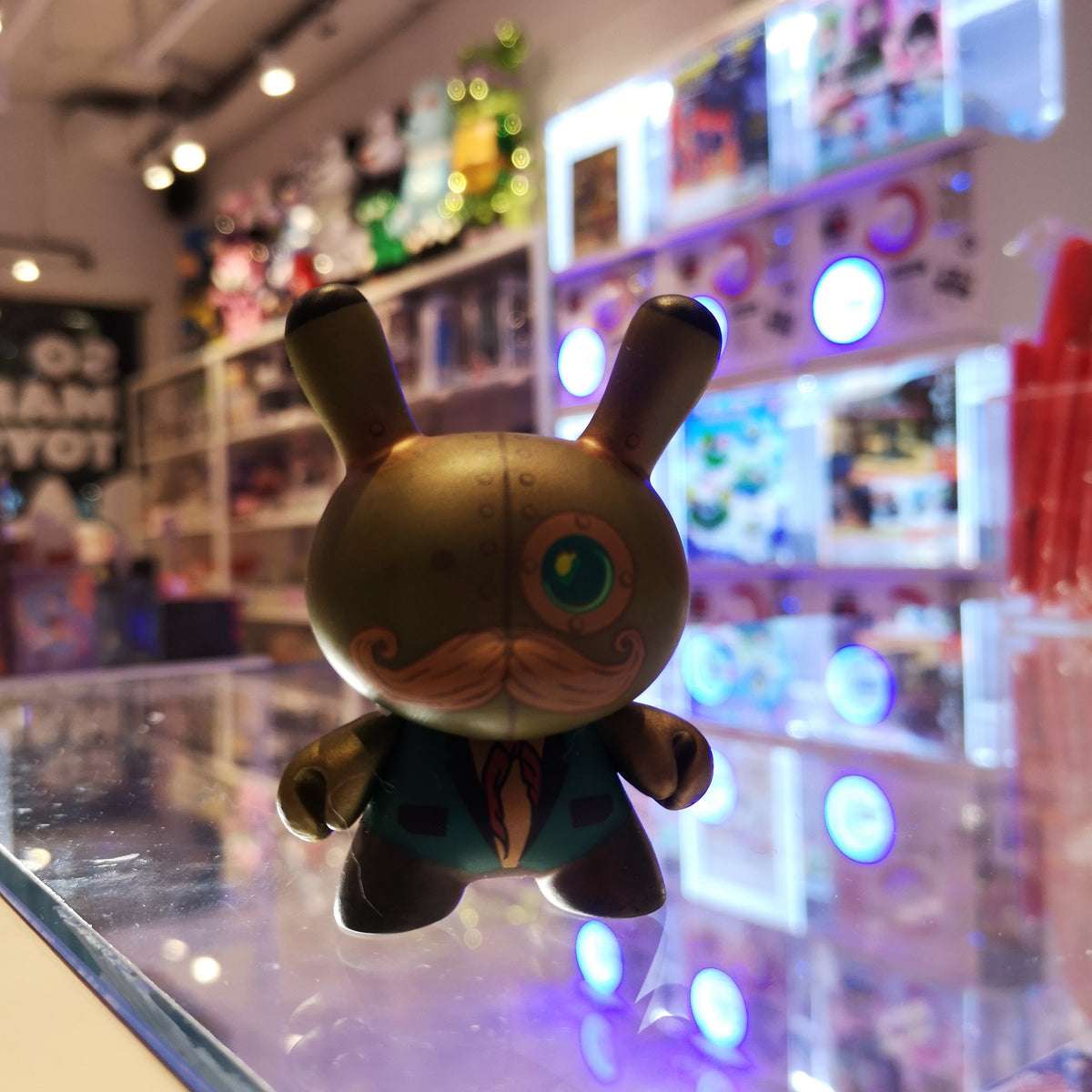 The Self-Stoking Flunky Engine - Dunny 2010 series by Kidrobot