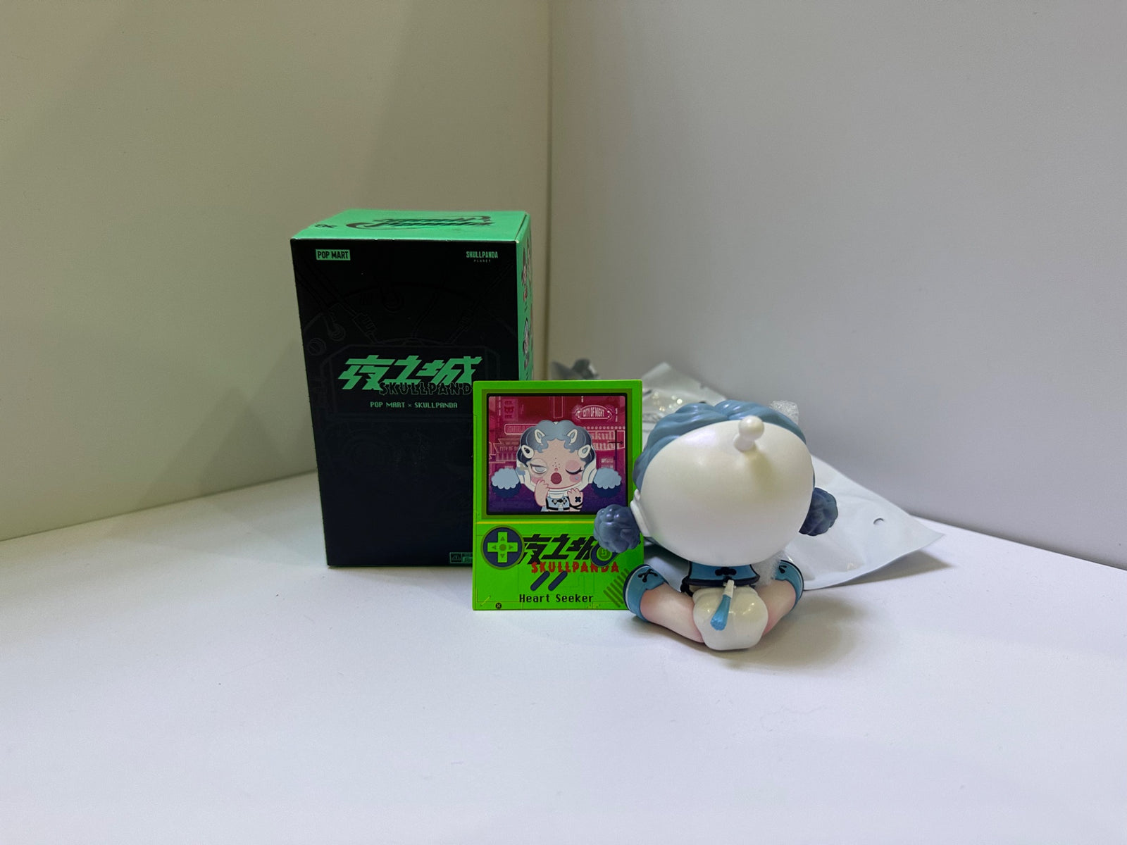 Heart seeker - SkullPanda City of Night Blind Box Series by