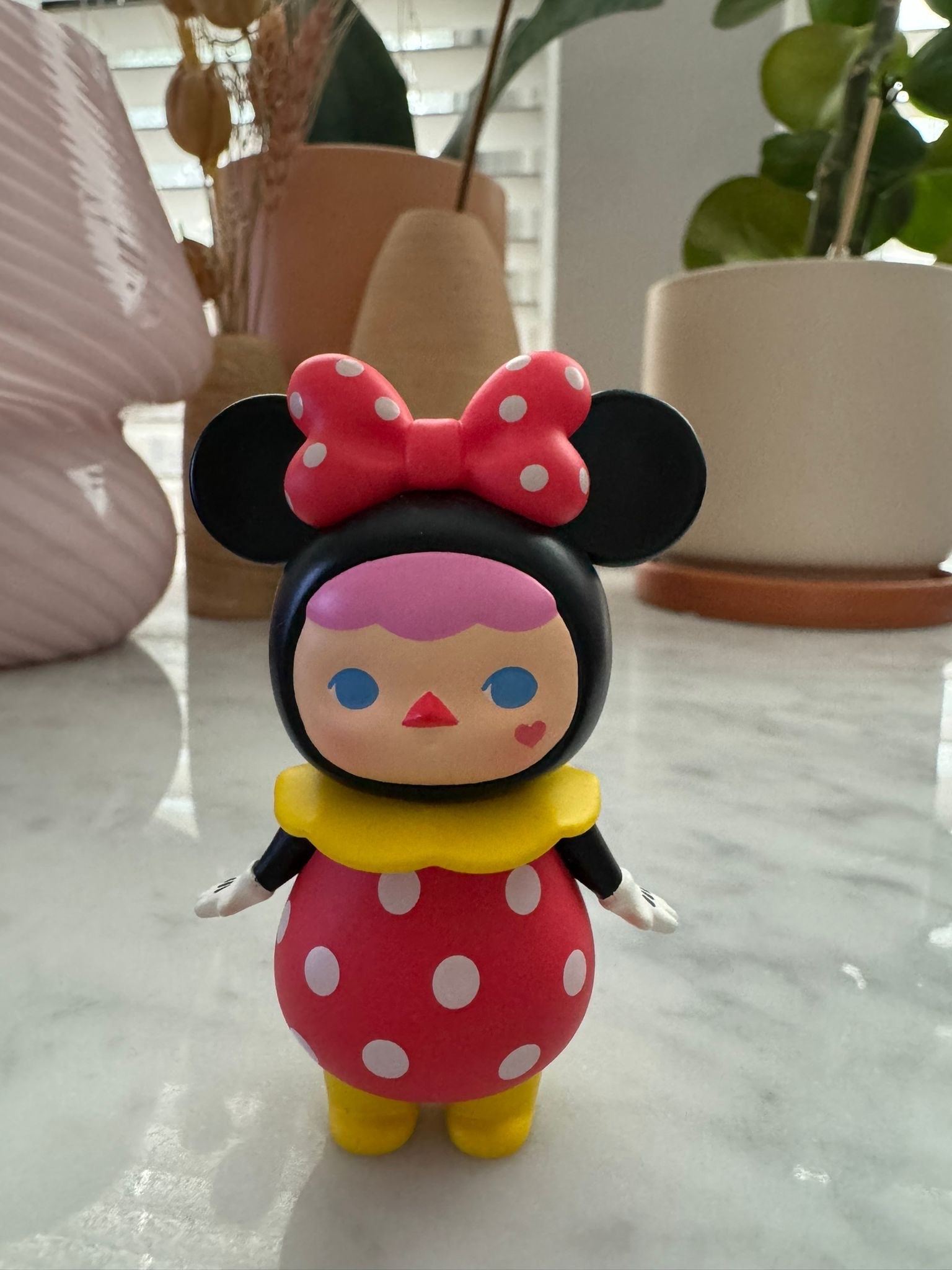 Popmart x Pucky Mickey Family Minnie - 1