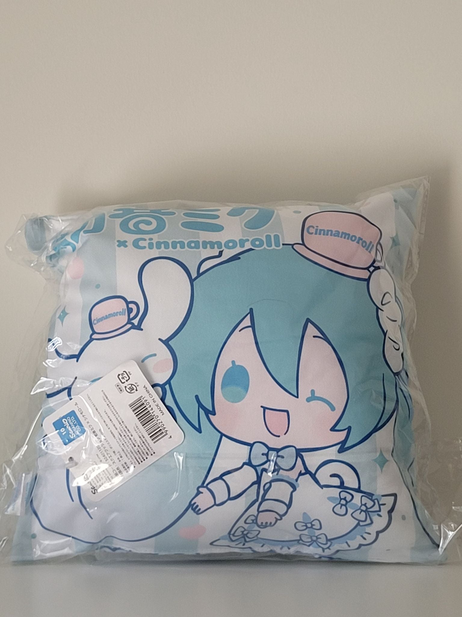 Hatsune Miku x Cinnamoroll Double side Cushion - 2