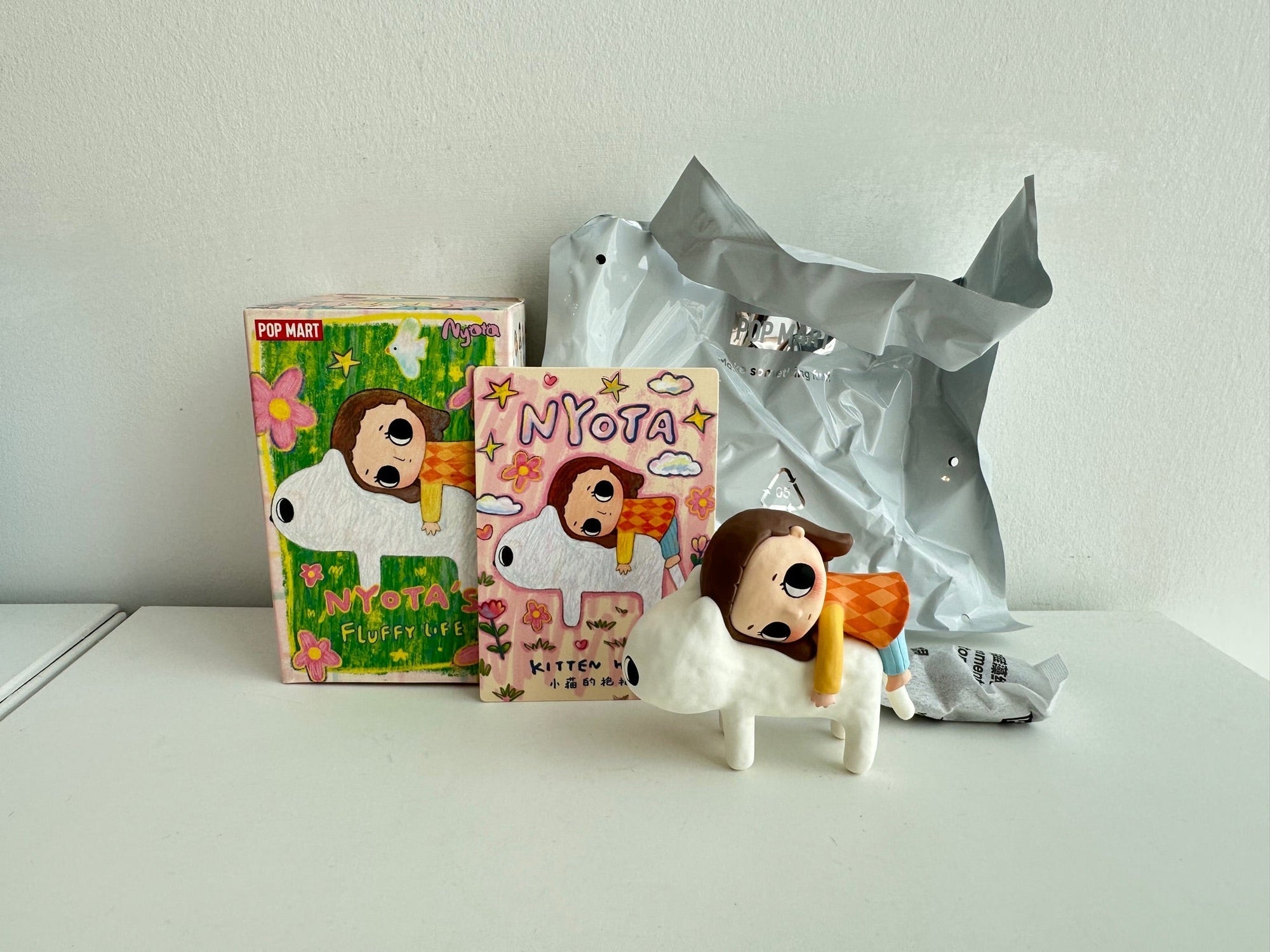KITTEN HUG - Nyota's Fluffy Life Series Figures by POP MART - 2