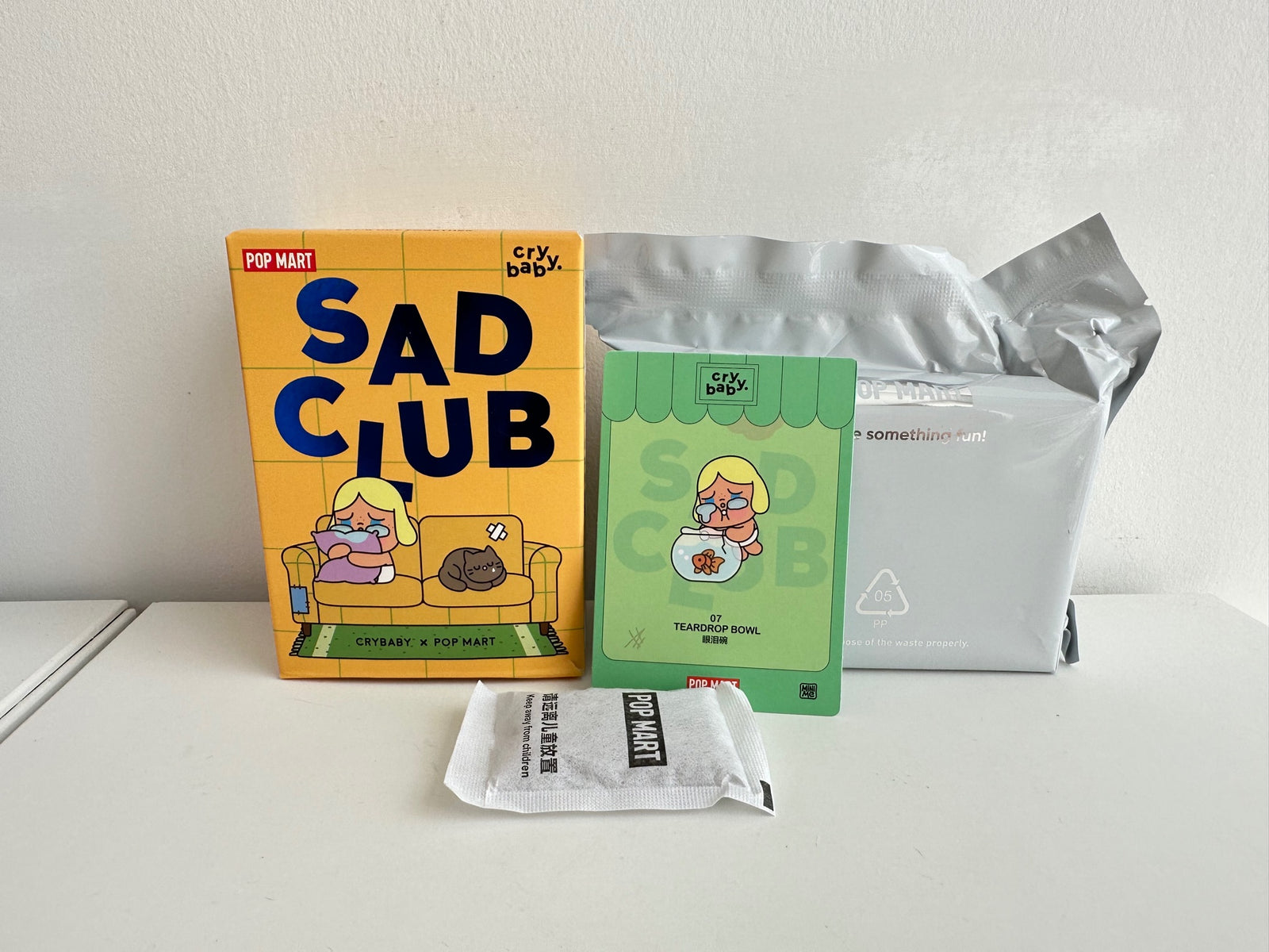 Teardrop Bowl - CRYBABY Sad Club Series Scene Sets by POP MART - 1