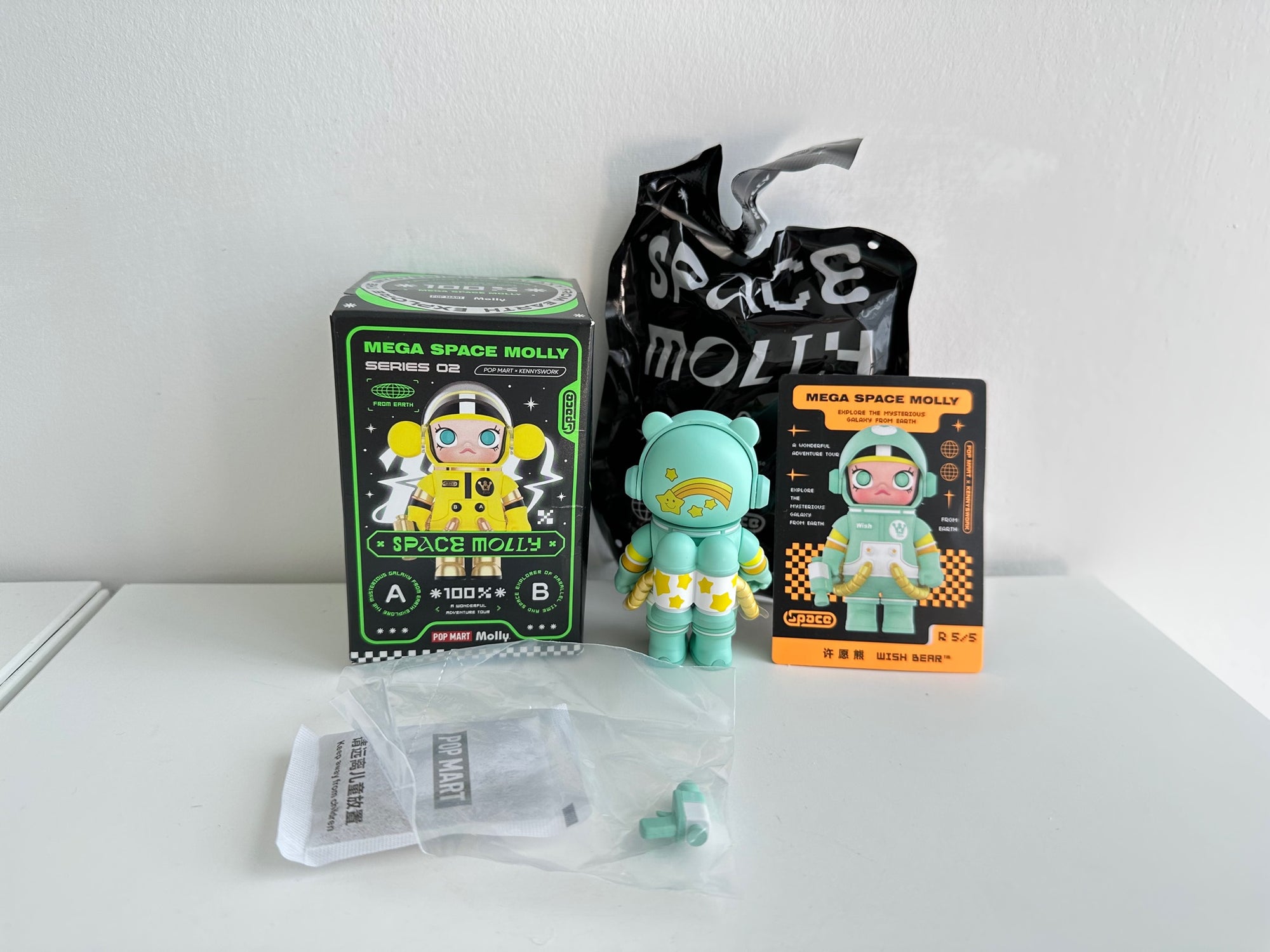 WISH BEAR - MEGA SPACE MOLLY 100% Series 2-B by POP MART - 1