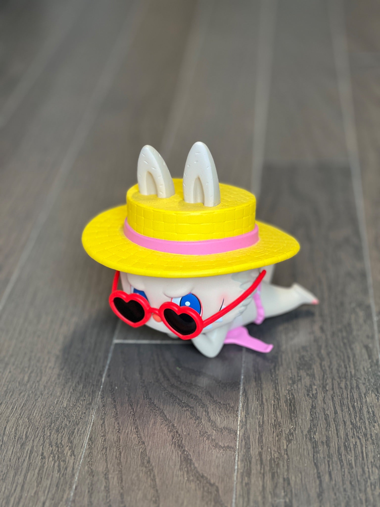 Pop Mart LABUBU Beach Figurine - Mindzai Toy Shop