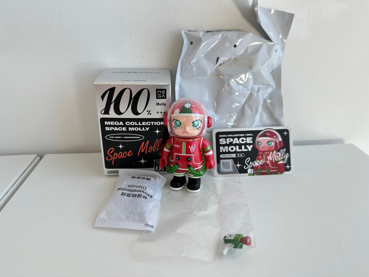 Christmas - MEGA Collection 100% Space Molly Series 1 Blind Box by POP MART - 2