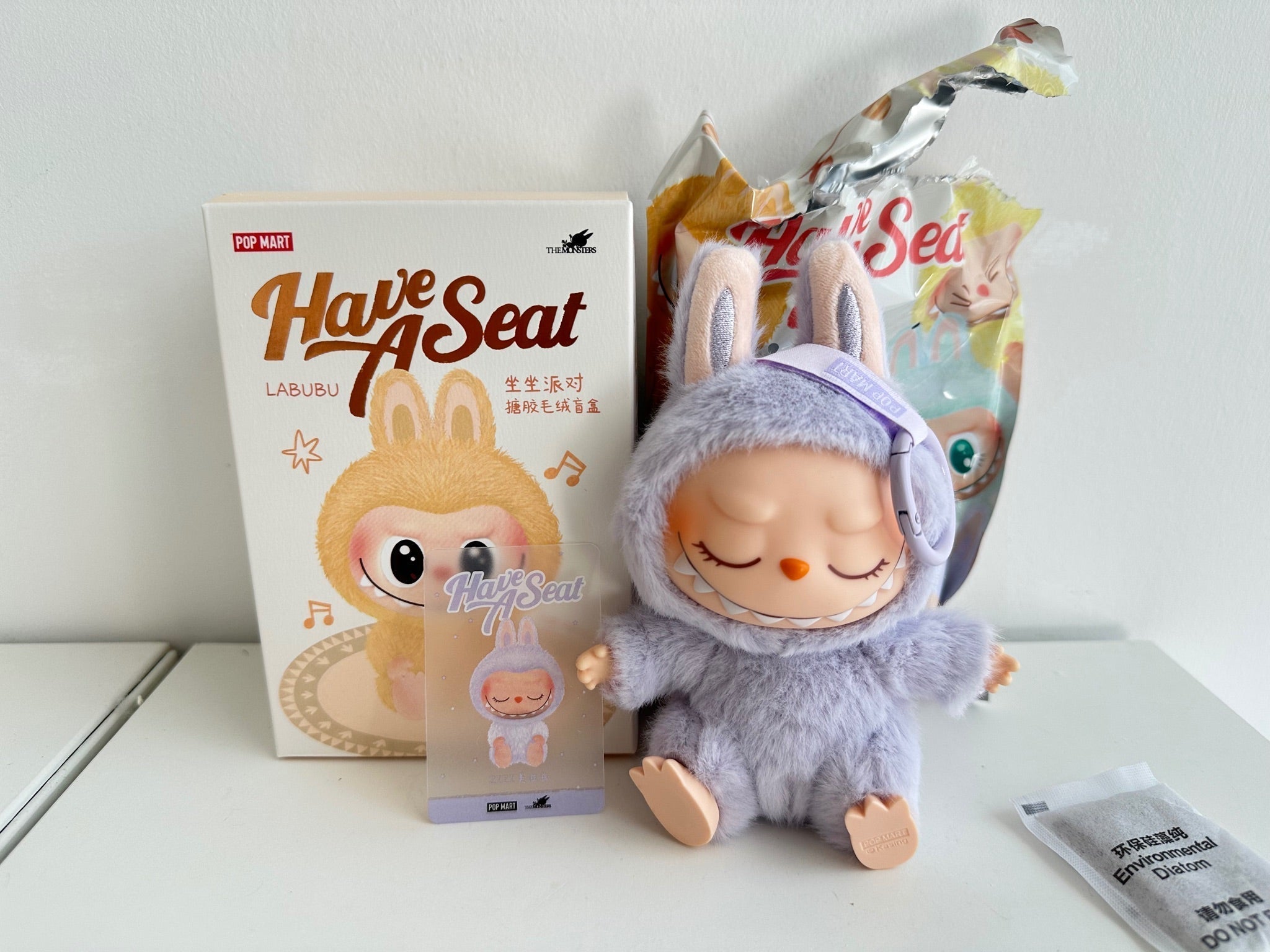 ZIZI - LABUBU The Monsters Macaron Have a seat limited 2nd ZIZI - LABUBU The Monsters Macaron Have a seat limited 2nd