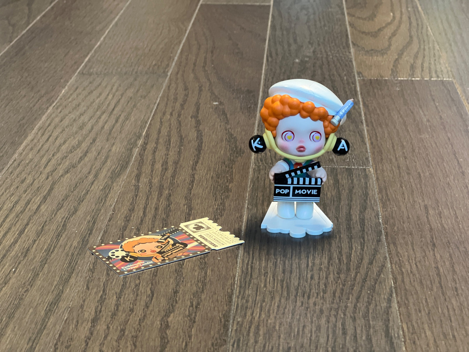 Fashionable Clapper Loader - POP MART SKULLPANDA action! Cut! Series Blind Box - 1