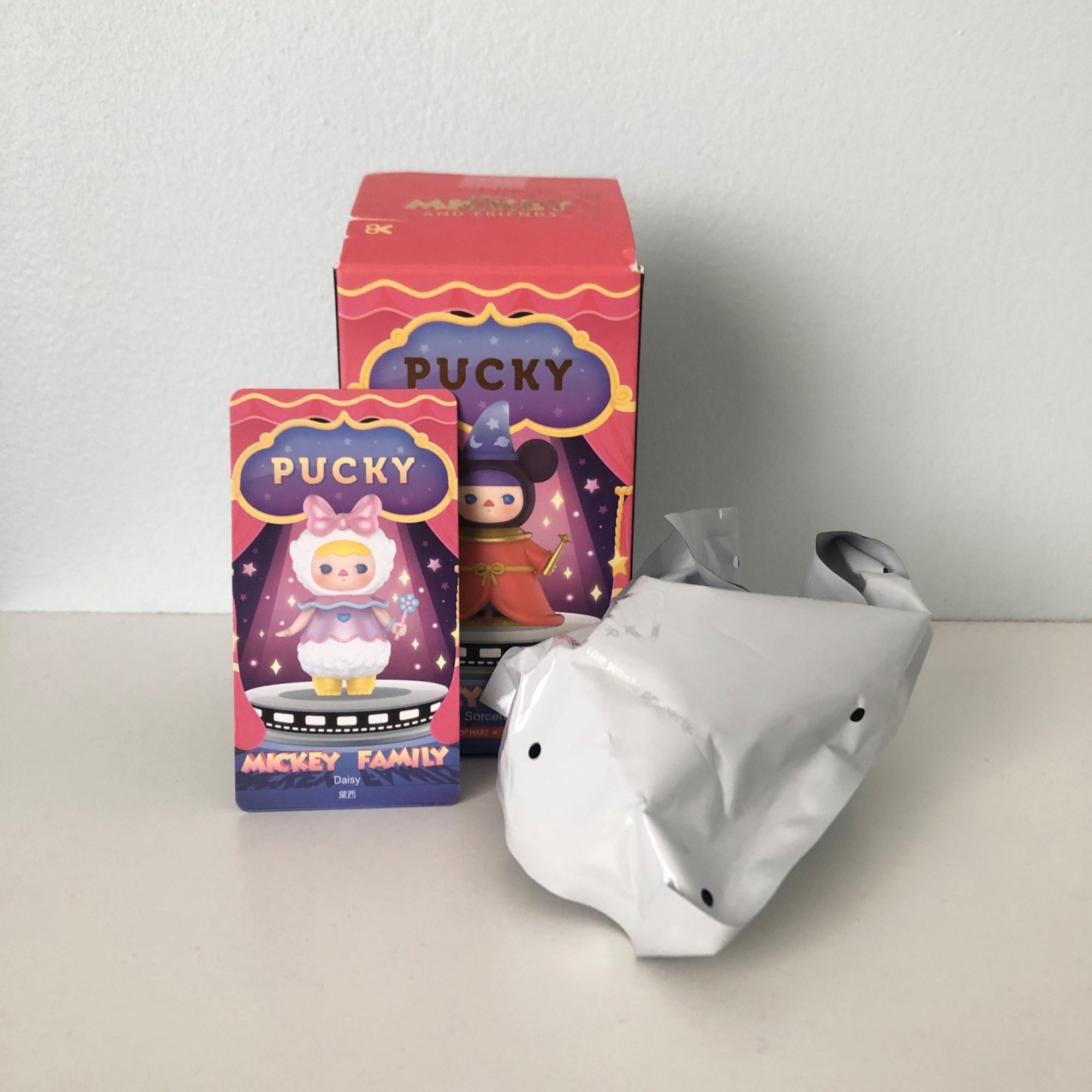 Daisy - Pucky Mickey Family - POP MART Disney - 2