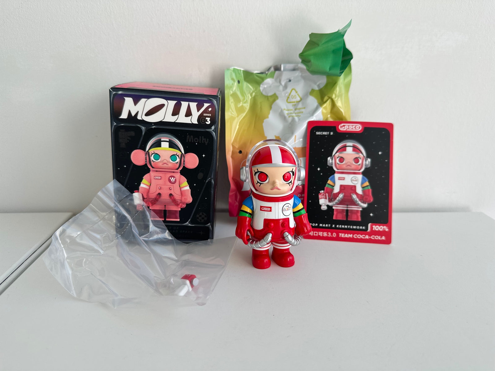 TEAM COCA-COLA - MEGA SPACE MOLLY 100% Series 3 by POP MART - 1