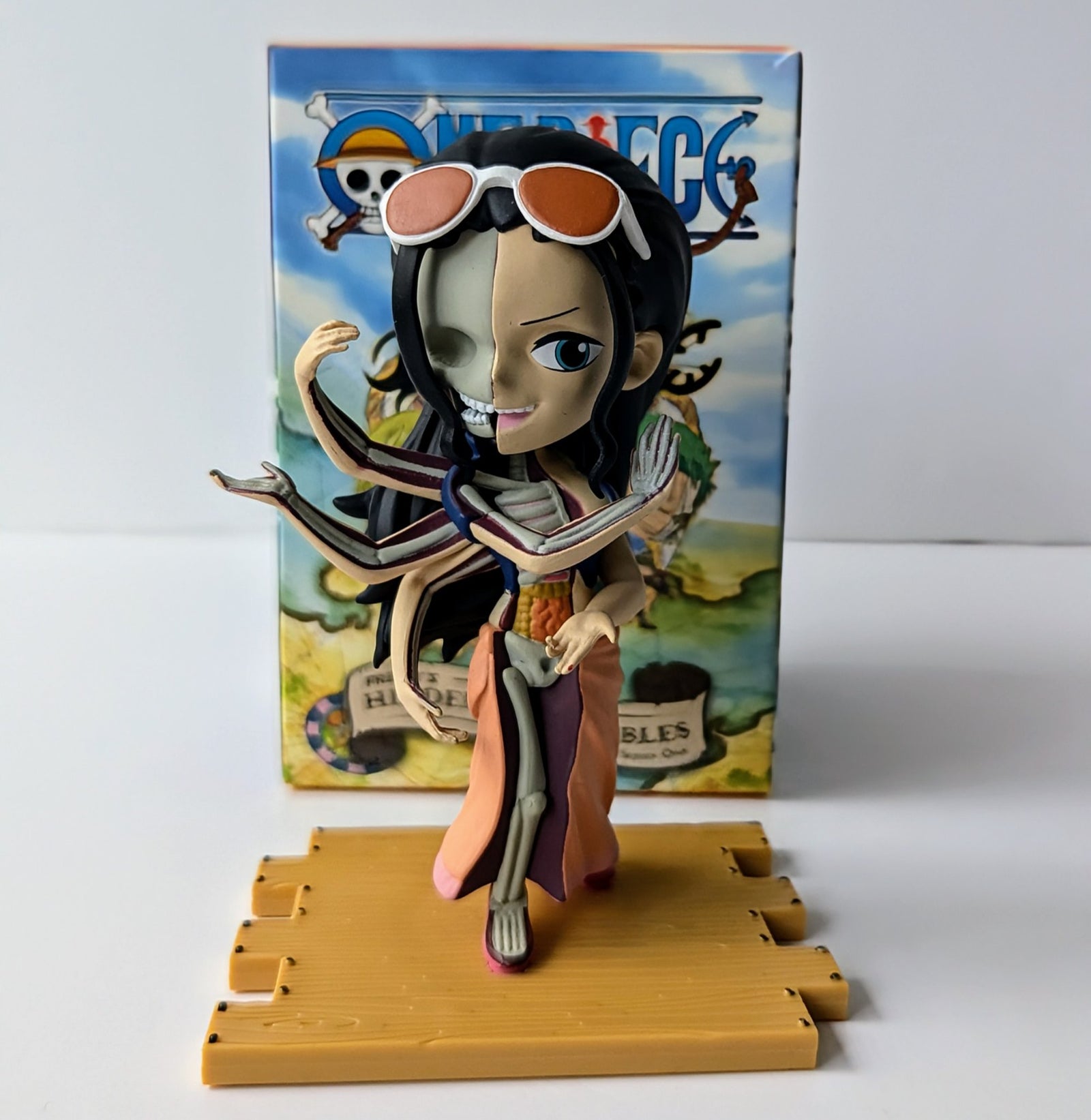 Nico Robin - Freeny's Hidden Dissectibles One Piece Series One - Mighty Jaxx - 1
