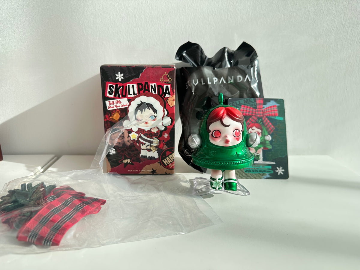 Jingle all the way (green)- SKULLPANDA Tell Me What You Want Series by POP MART - 2