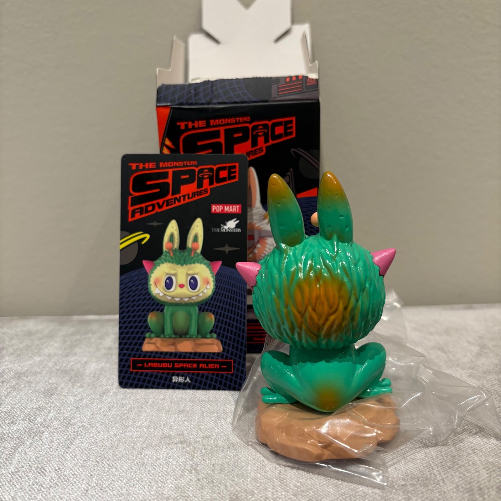 ぬいぐるみ POP MART THE MONSTERS SPACE ADVENTURES Amazon.co.jp: POPMART LABUBU The Monsters Space Adventures