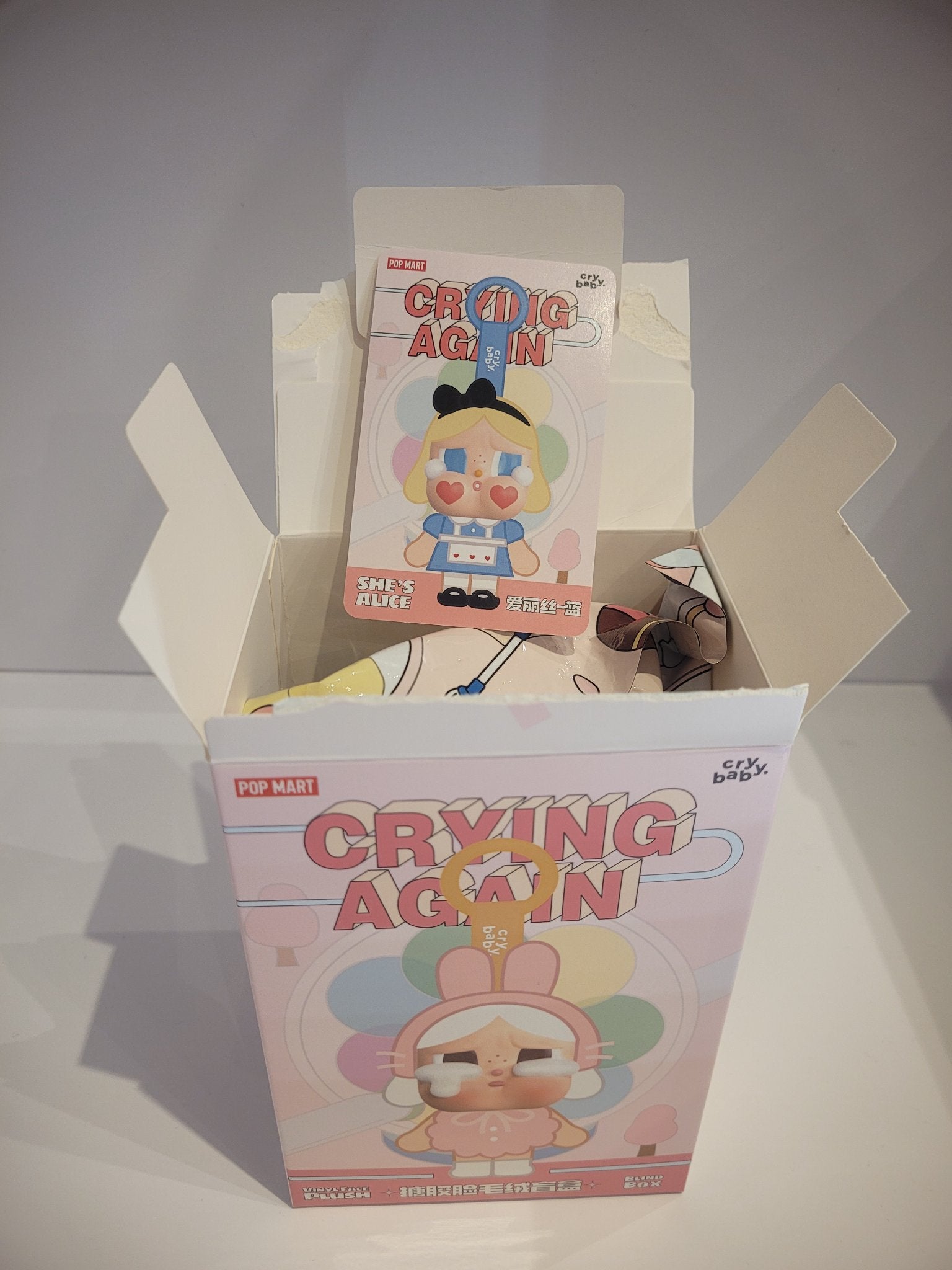 เช็คการ์ด) Pop Mart SHE'S ALICE (CRYBABY Crying Again Series