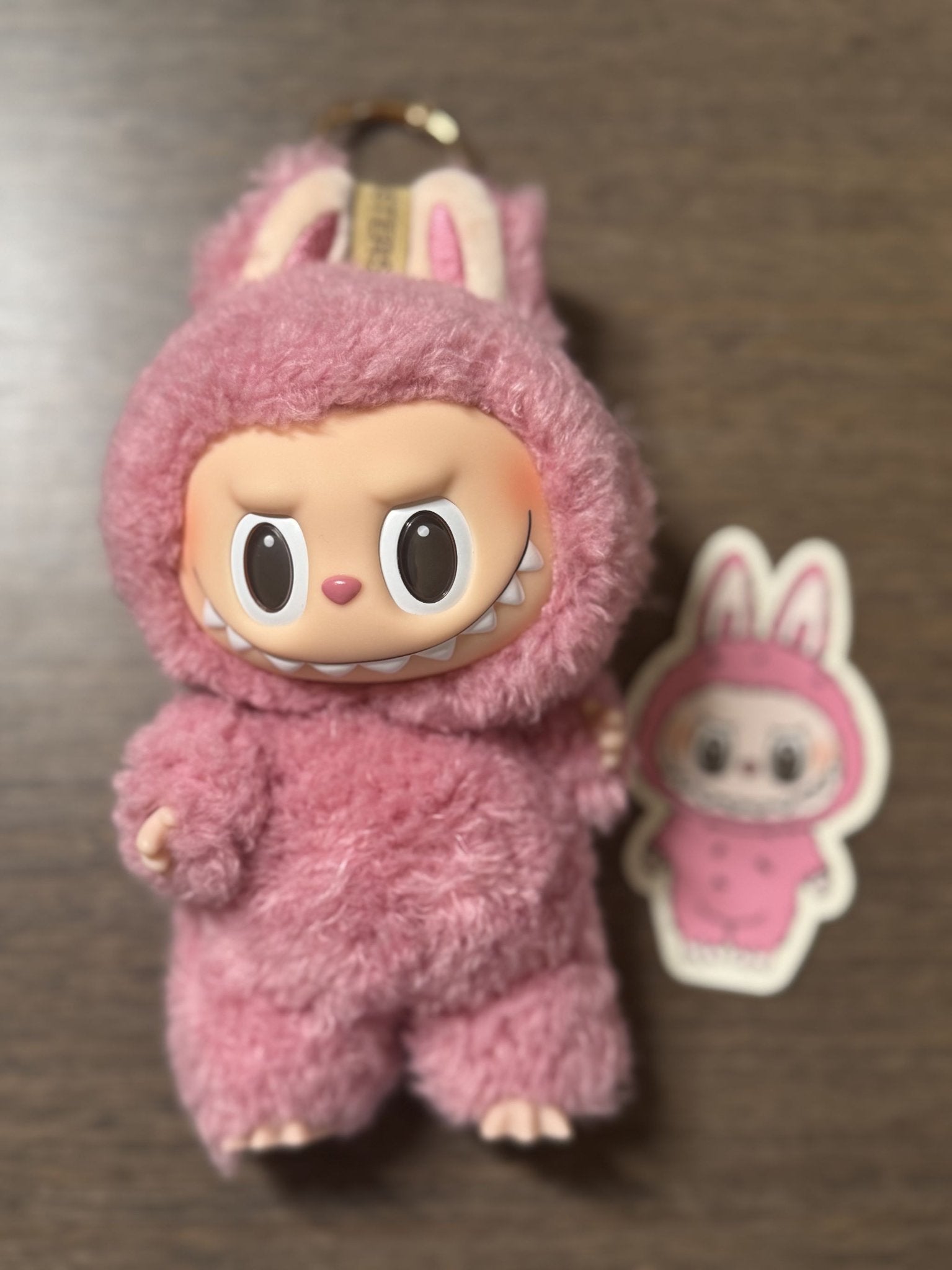 け*屋様 〈正規品〉POP MART Macaron LycheeBerry ラ Lychee Berry Labubu (Pink) - Macaron Pop Mart - Mindzai Toy Shop