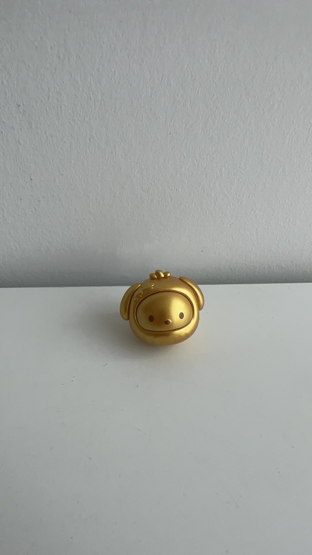 Golden Pochacco bean by TOP TOY  - 1