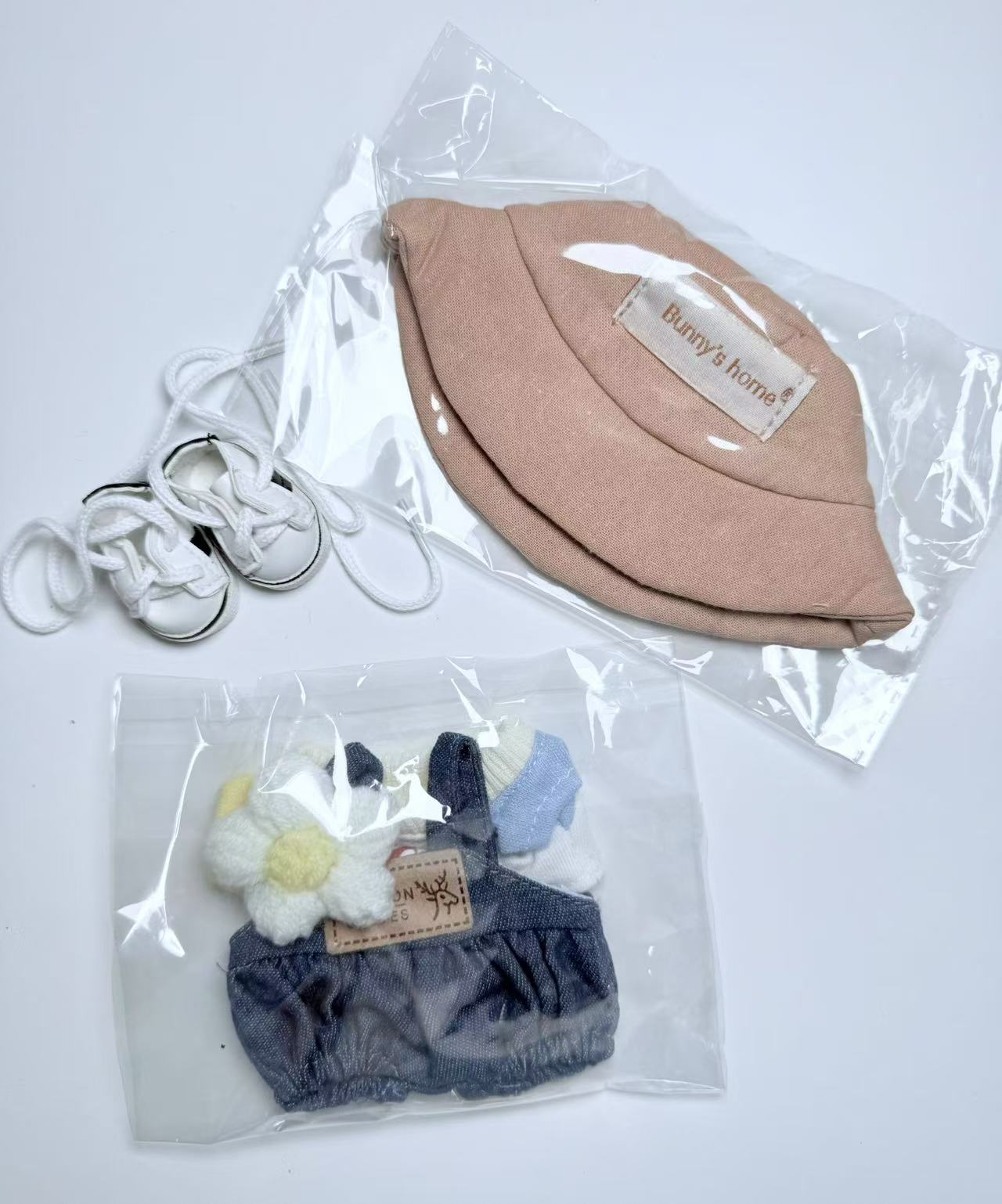 Flower Jean Suspenders Full Set - Labubu Clothes for Exciting Macaron - 1