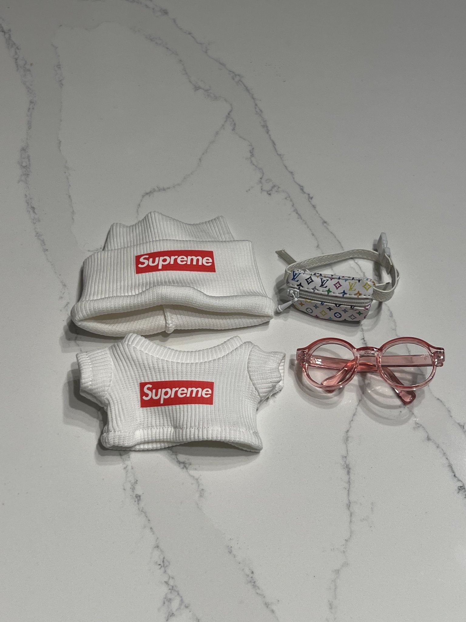 White "S" Sweater Set + Bag + Pink Framed Glasses  - Labubu Clothes for Have A Seat - 1