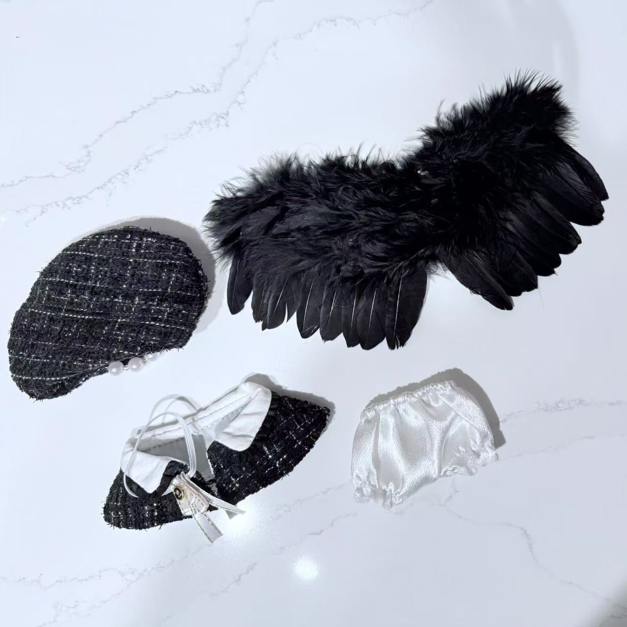 Black Cape Set With Hat and Wings - Labubu Clothes for Have A Seat  - 1
