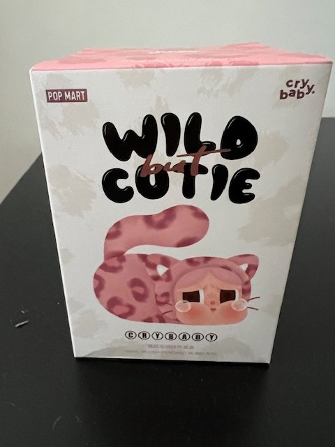 [限定ステッカー付]CRYBABY WILDBUTCUTIE シークレット 限定ステッカー付]CRYBABY WILDBUTCUTIE シークレット（CRY BABY
