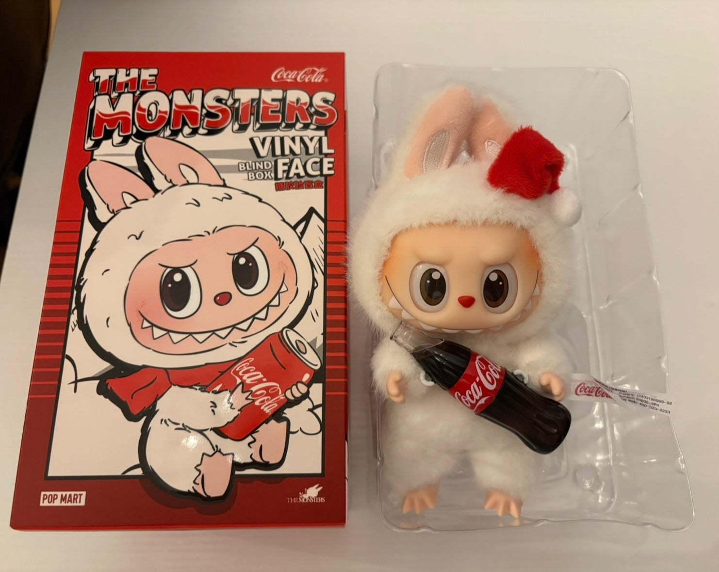 THE MONSTERSコカ•コーラシリーズ<SURPRISE SHAKE> Surprise Shake - Labubu The Monsters Coca-Cola Series Vinyl
