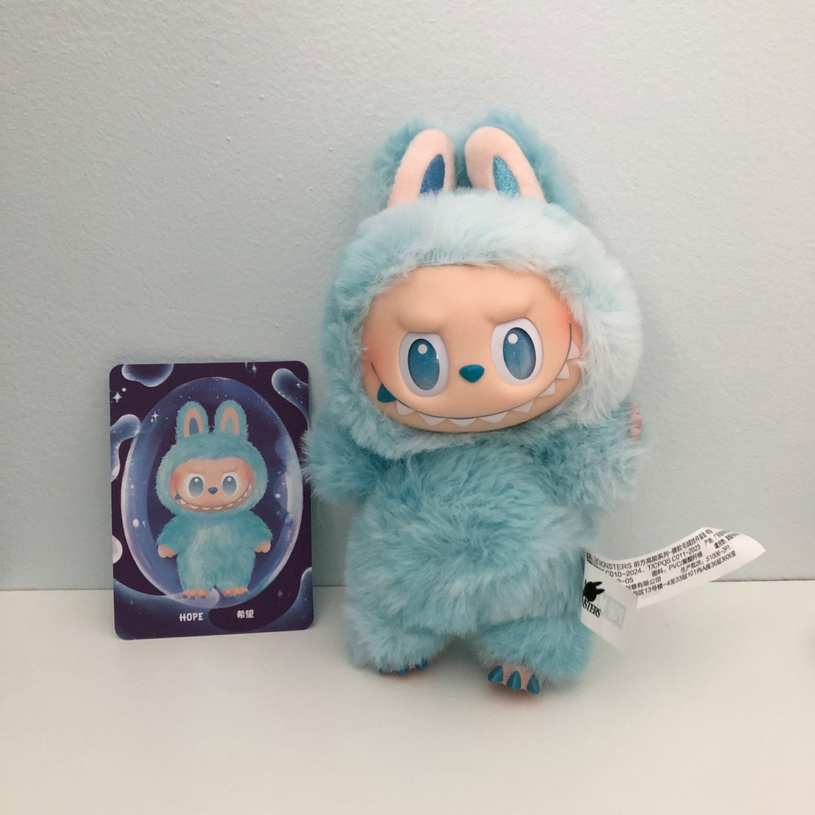 Hope - The Monster Labubu Big Into Energy Vinyl Plush Pendant - POP MART