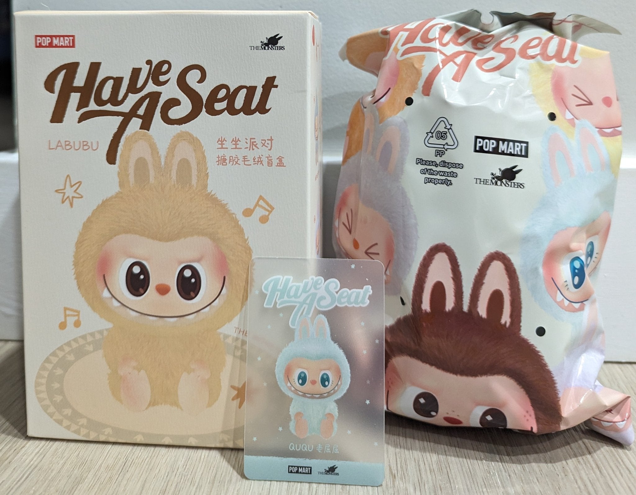 Labubu THE MONSTERS Have a SeatぬいぐるみQUQU QUQU - Labubu THE MONSTERS - Have a Seat Vinyl Plush by