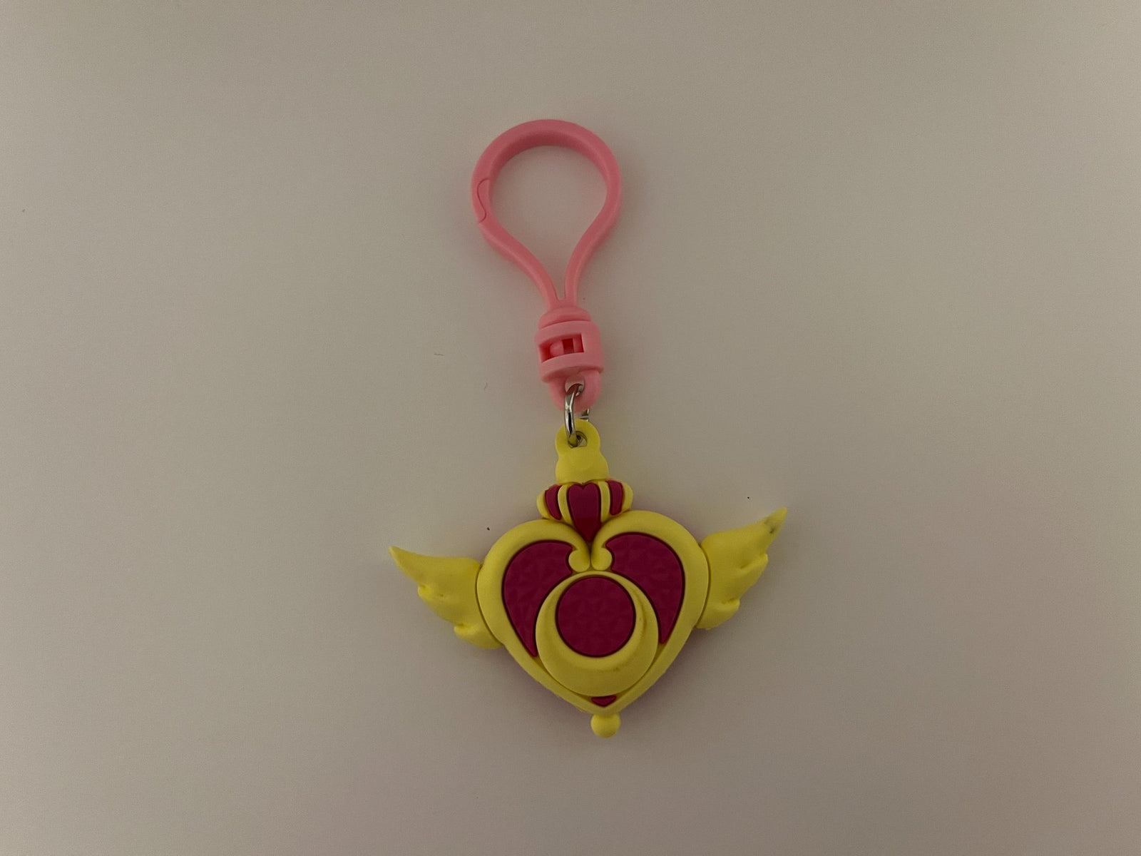 652eb54139e4ab4dc3c1b6b7_sailor-moon-charm_1746679401130.jpg