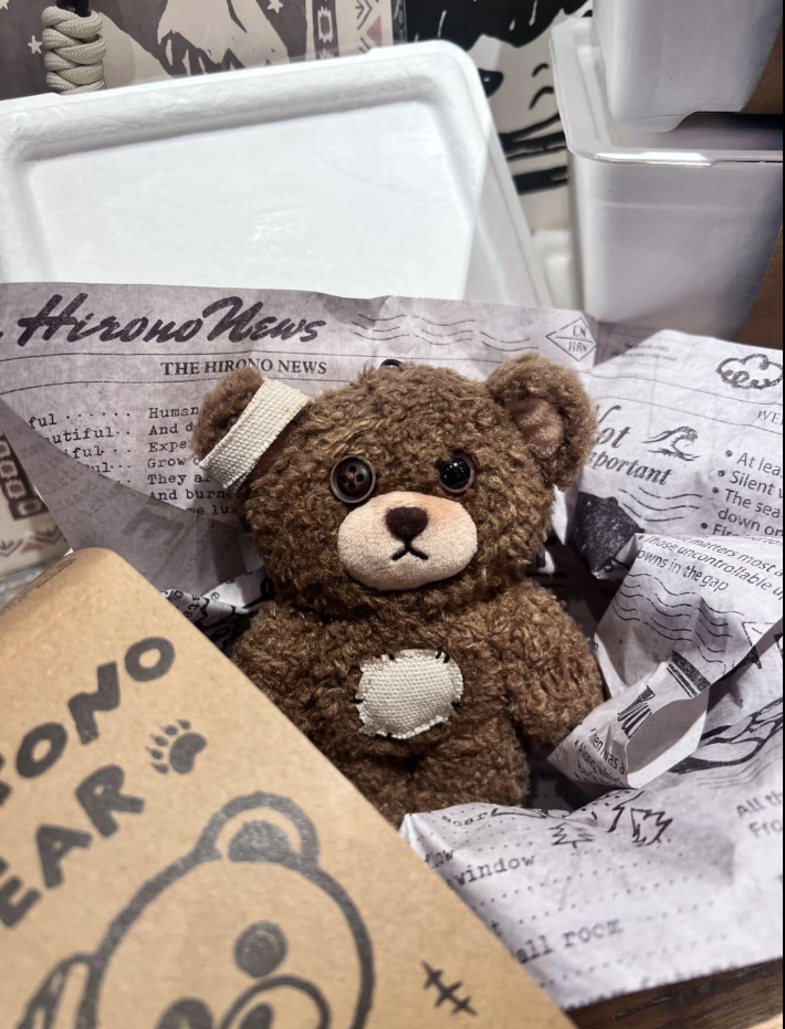 POPMART Hirono Bear ぬいぐるみ The bear inside grows with our fears—but when we face it, it