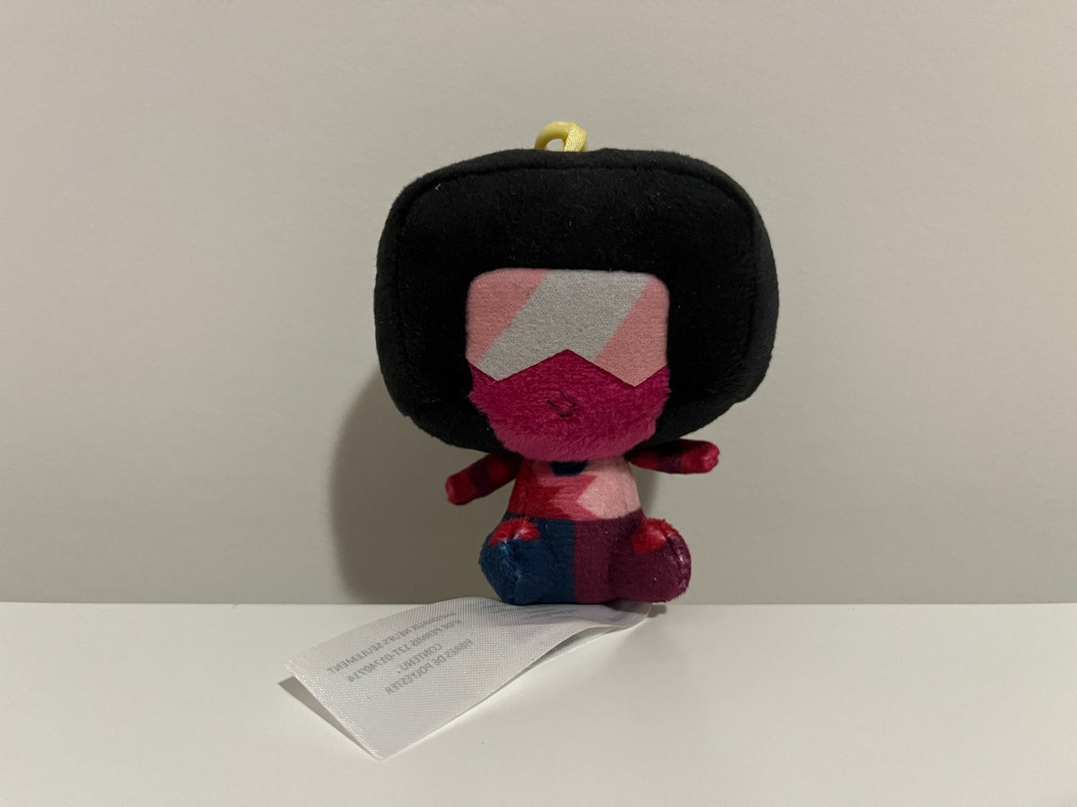 652eb54139e4ab4dc3c1b6b7_su-garnet-plush_1746680692370.jpg