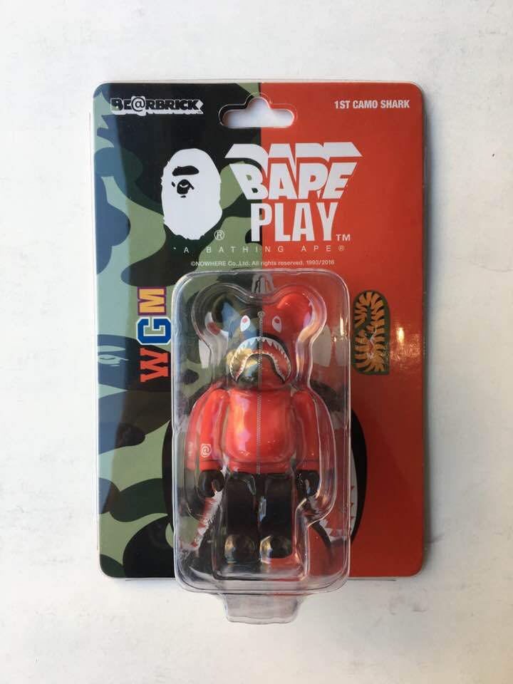 1st Camo Shark Bape Bearbrick 100% - Red