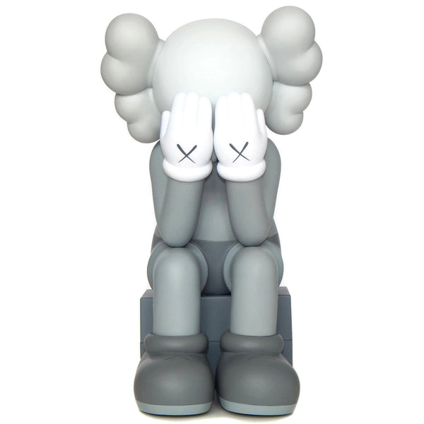 MEDICOM TOY -  即納 kaws passing through grey medicom Passing through open edition grey by Kaws from 2018 - Dope