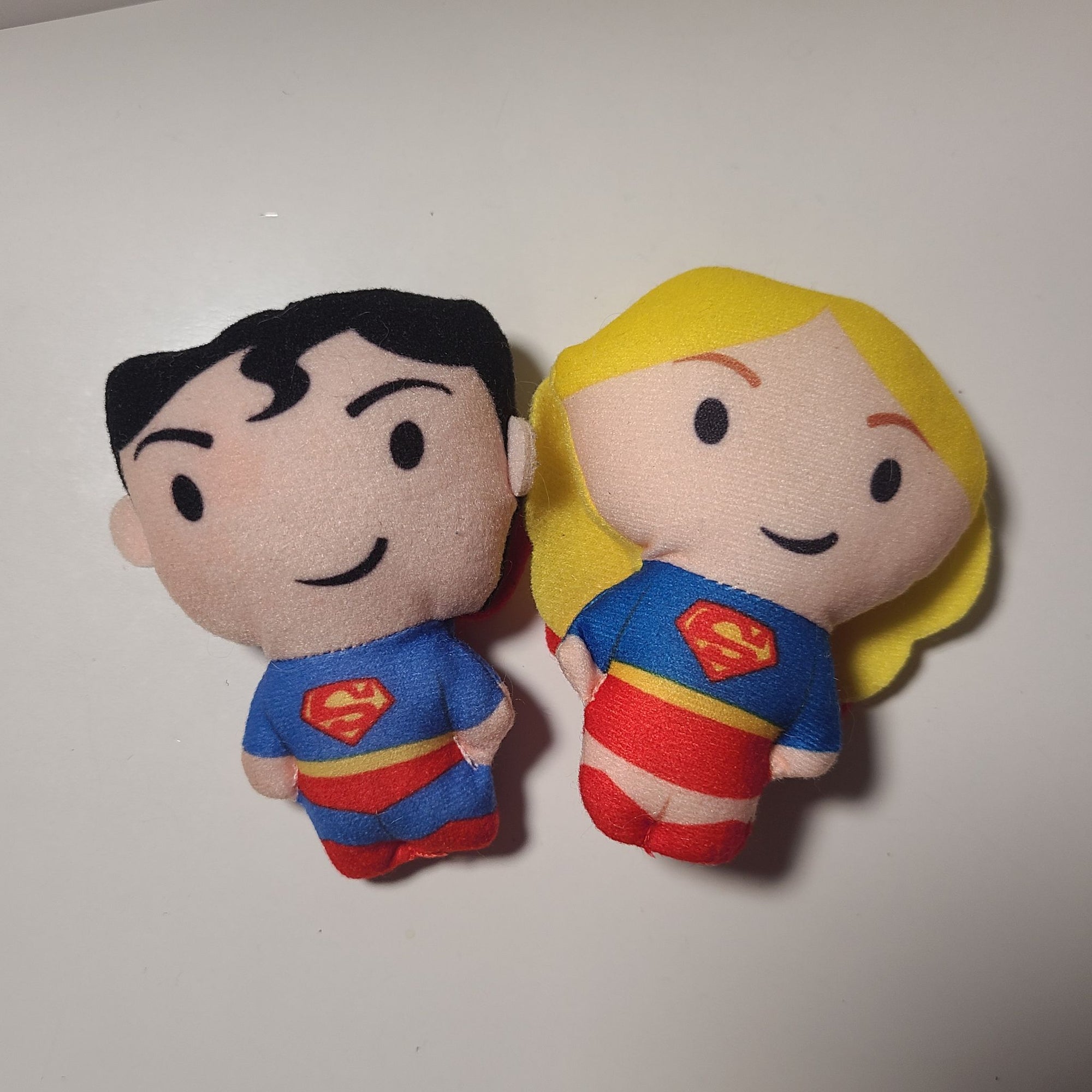 Superman & Supergirl (Set of 2) - Justice League DC Super Heroes by McDonalds Happy Meal Toys 2021 - 1