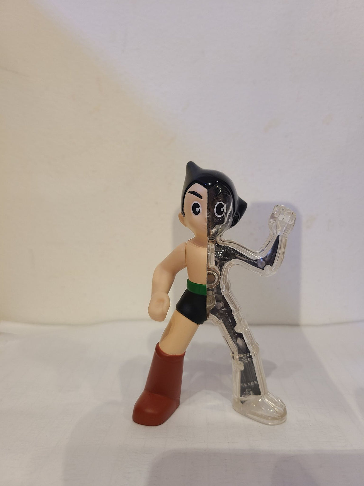 Astro Boy Puncher - Astro Boy The Movie by Mc Donald&#39;s Happy Meal Toys 2009 - 1