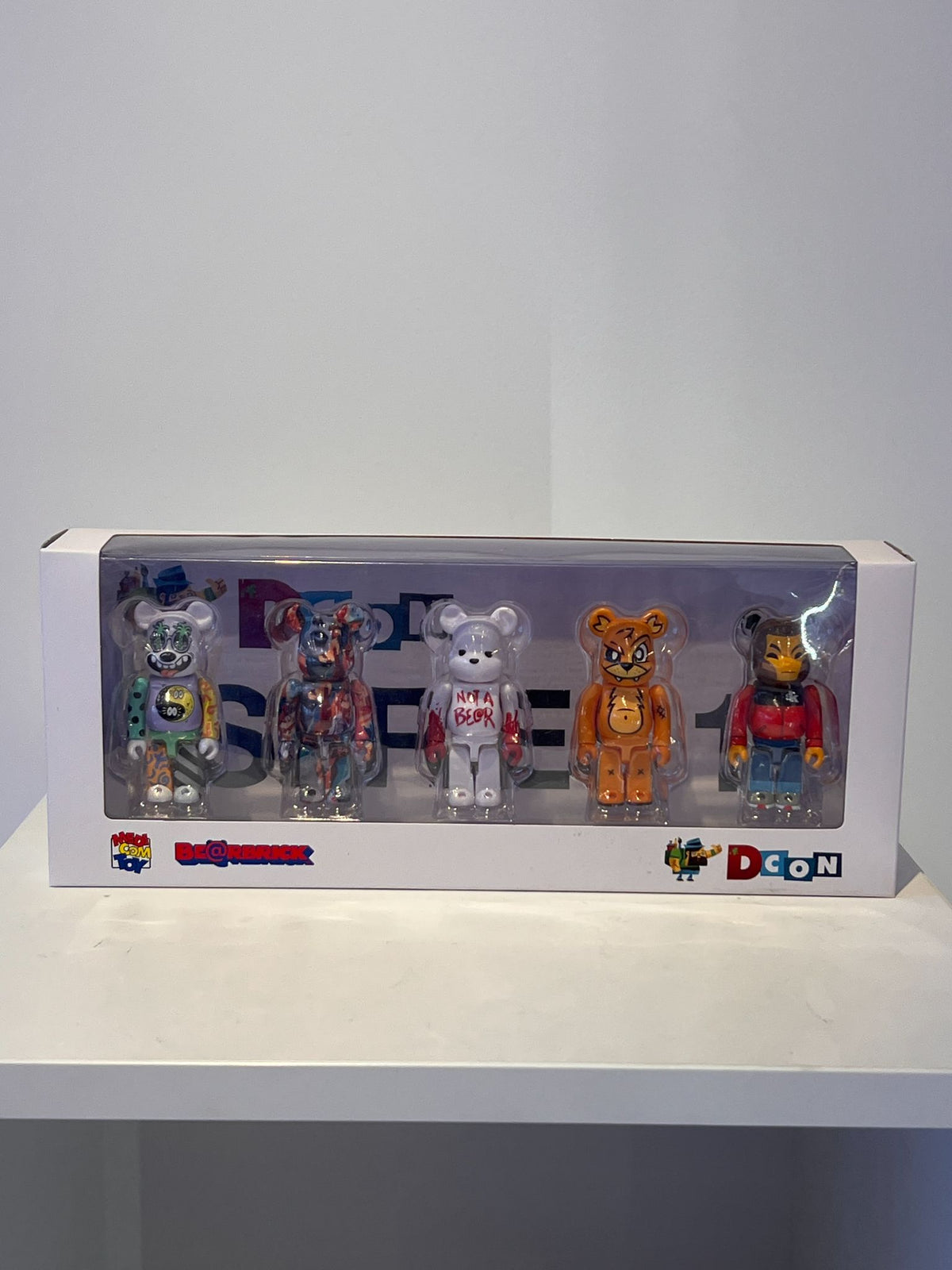 DCon 2019 Exclusive Medicom Bearbrick 100% Artist 5 Pieces Set - 1