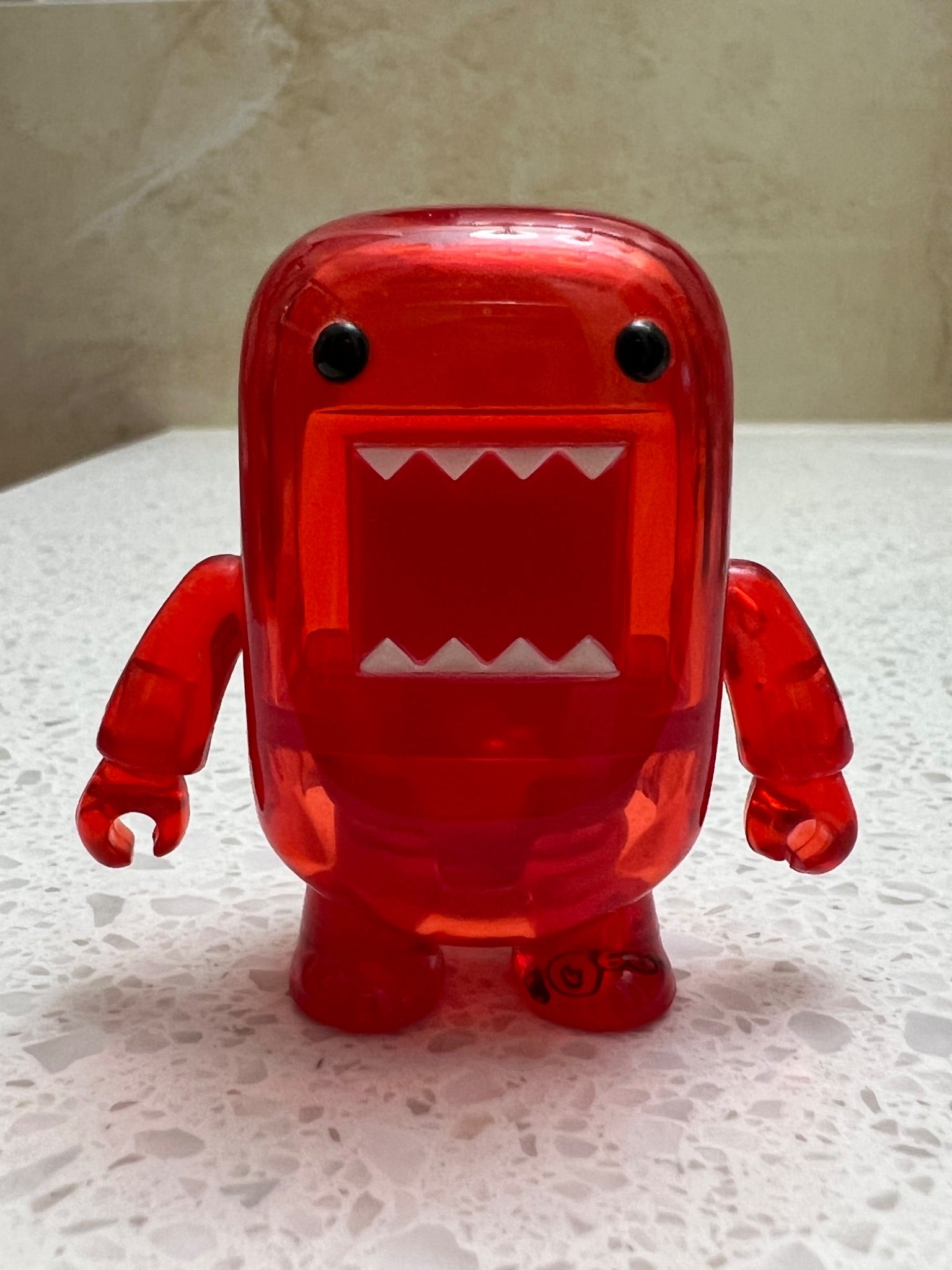 Qee ~ Domo •one inch red• - 1