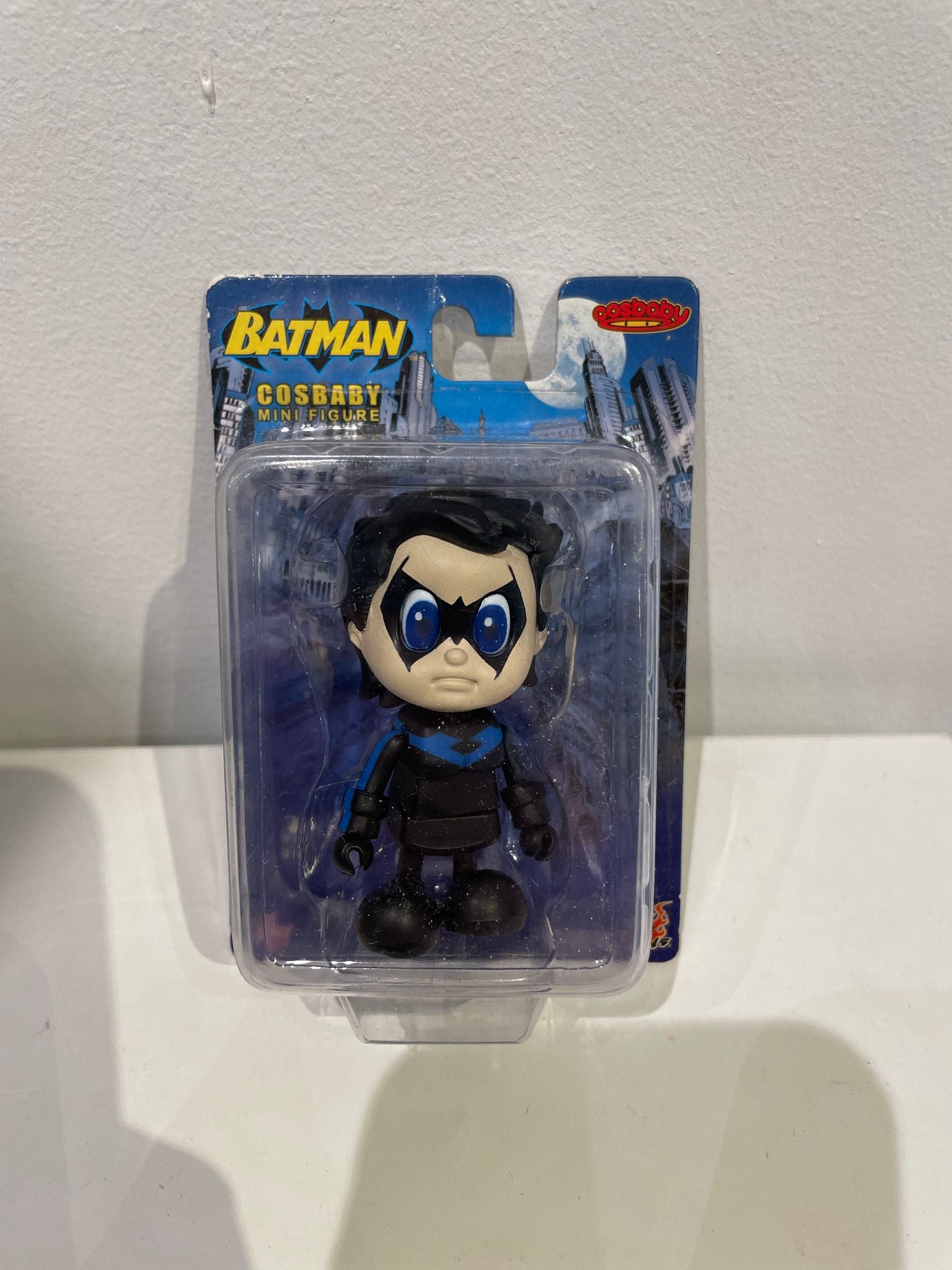 Nightwing - Cosbaby Mini Figure - Hot Toys - 1