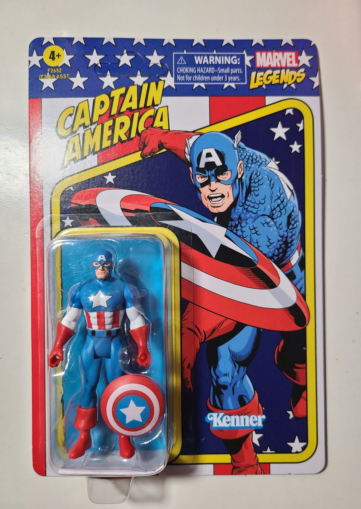 Captain America 3.75&quot; Action Figure - Marvel Legends - Kenner Hasbro - 1