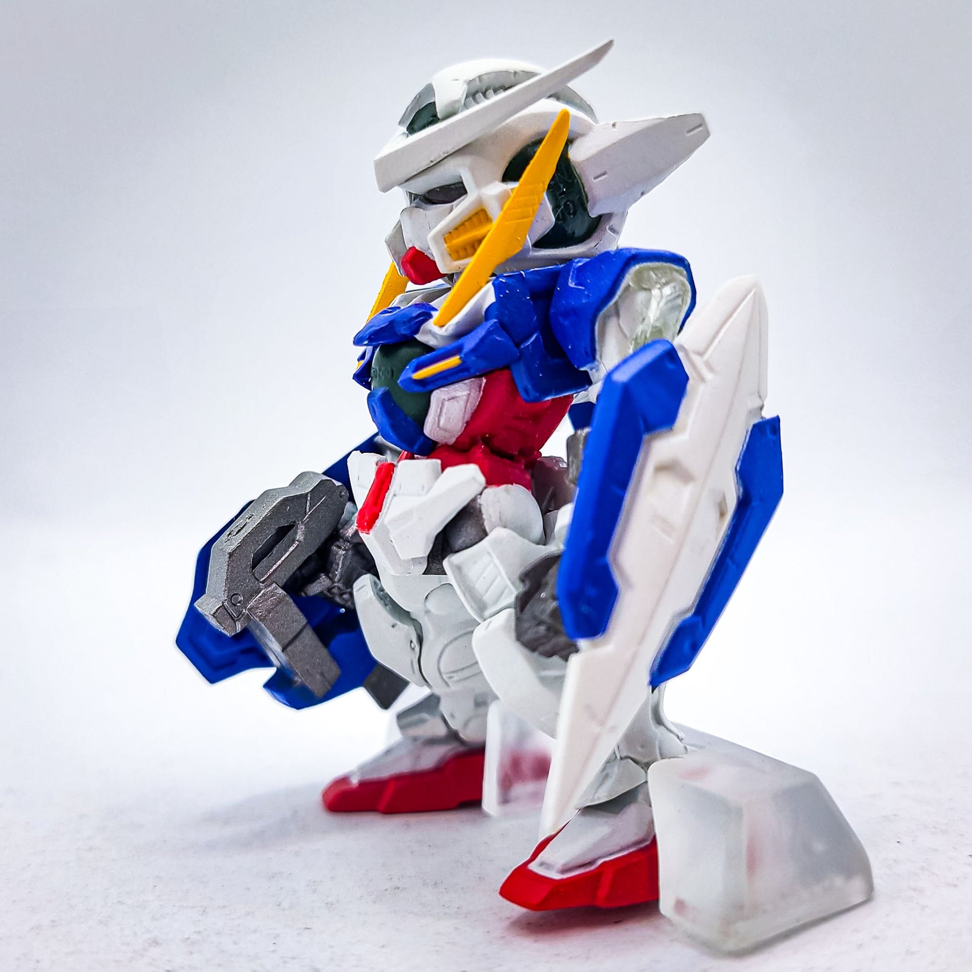 Gundam Converge #04 Gundam Exia by Bandai - 2