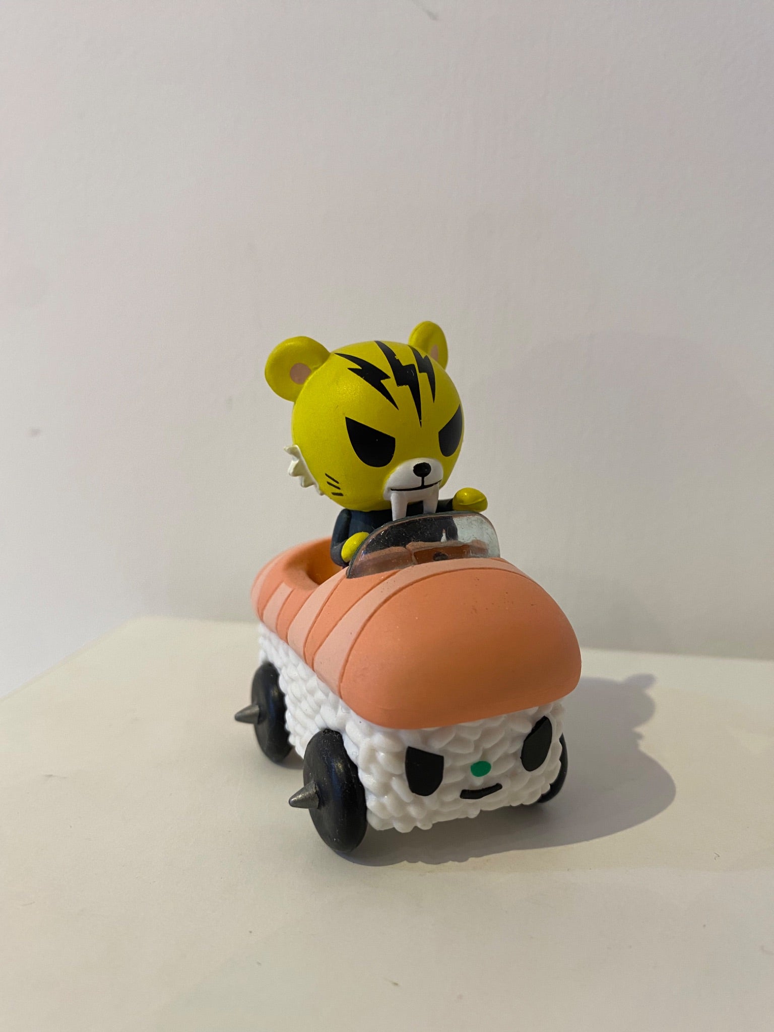 Salaryman EbiGT - sushi cars by tokidoki - 1