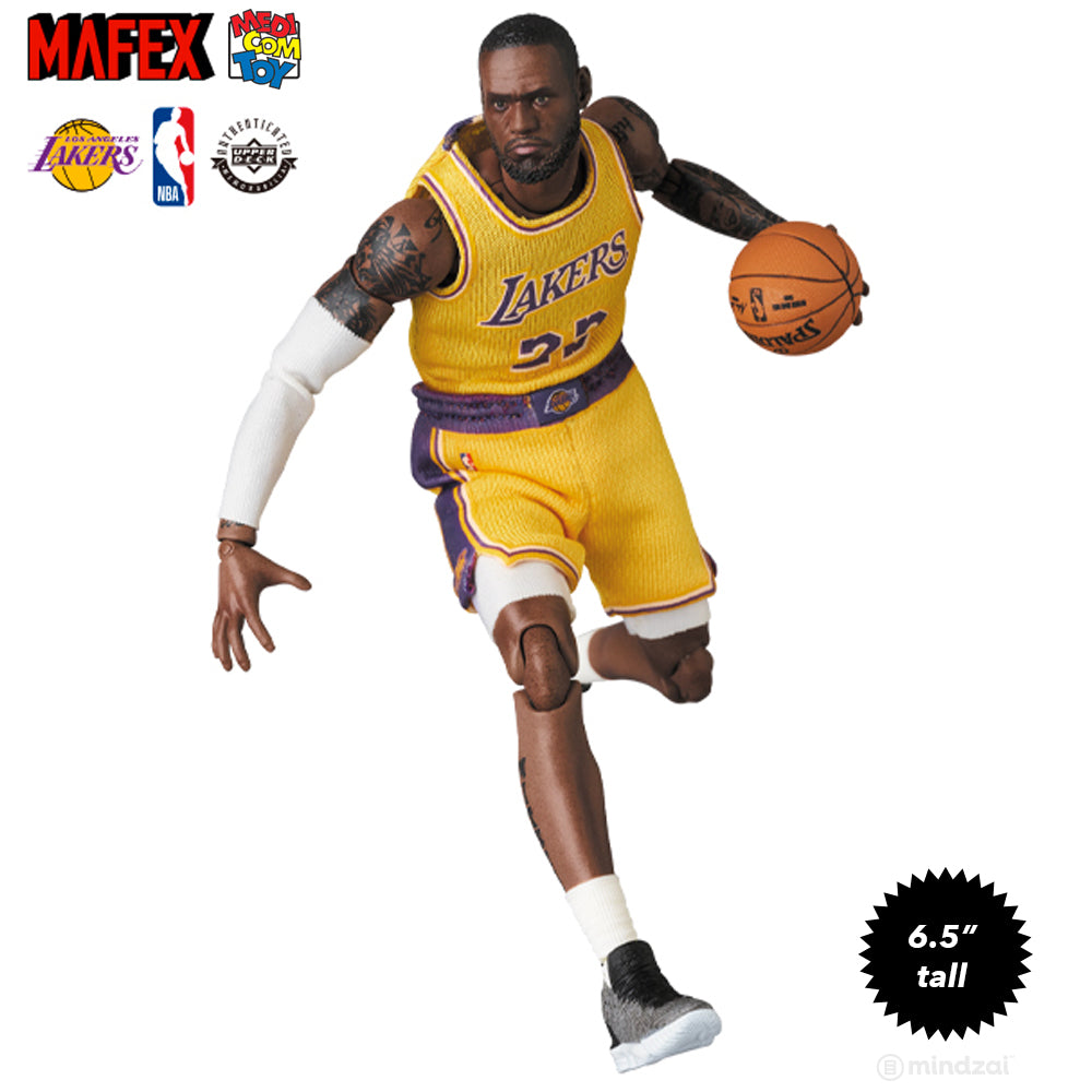 MAFEX LeBron James（Los Angeles Lakers Lebron James Los Angeles Lakers Mafex 6.5-Inch Toy Figure by