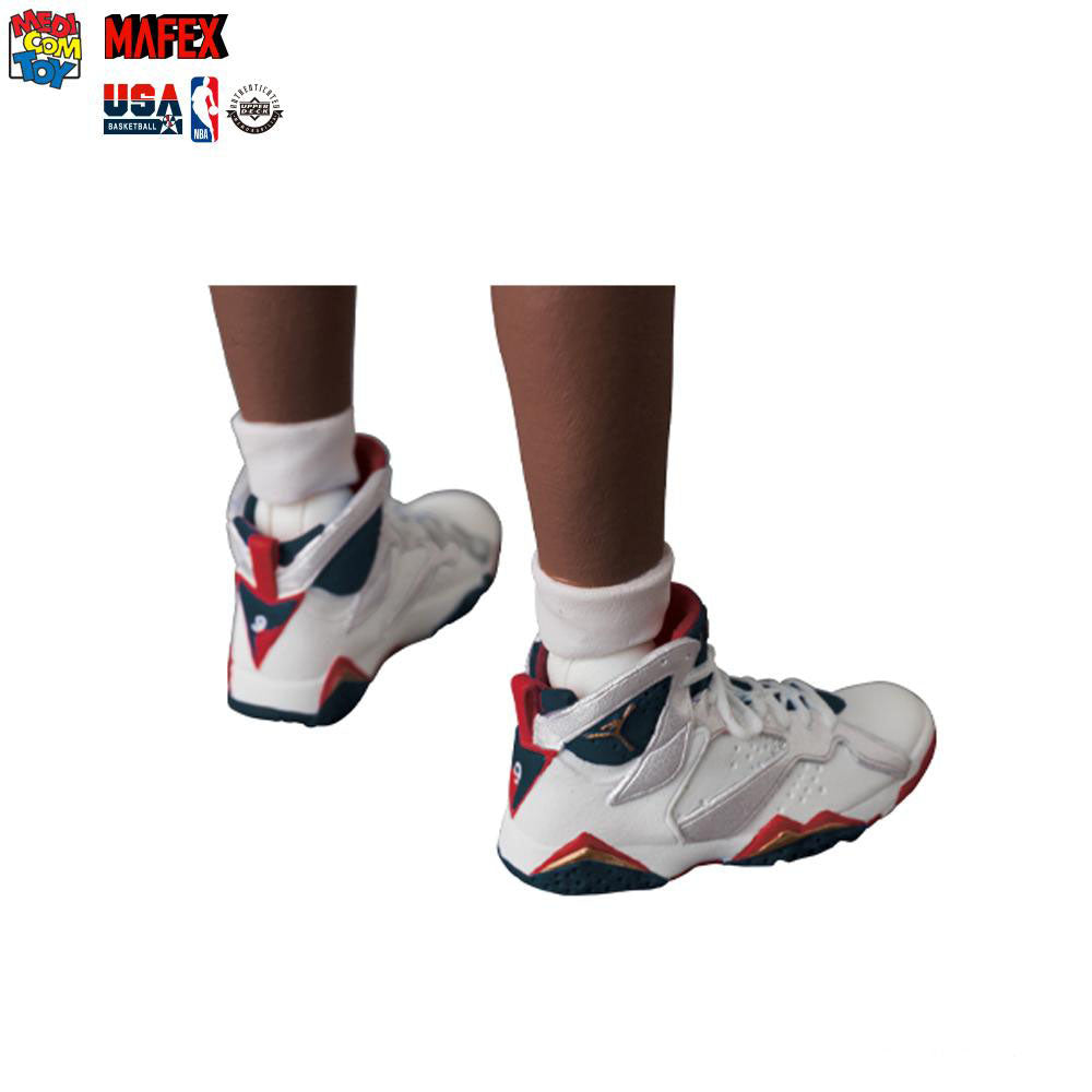 *Pre-order* Michael Jordan 1992 Dream Team USA Mafex 6.5-Inch Toy Figure by Medicom Toy