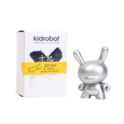 10th Anniversary 3&quot; Dunny - Silver - Mindzai  - 1