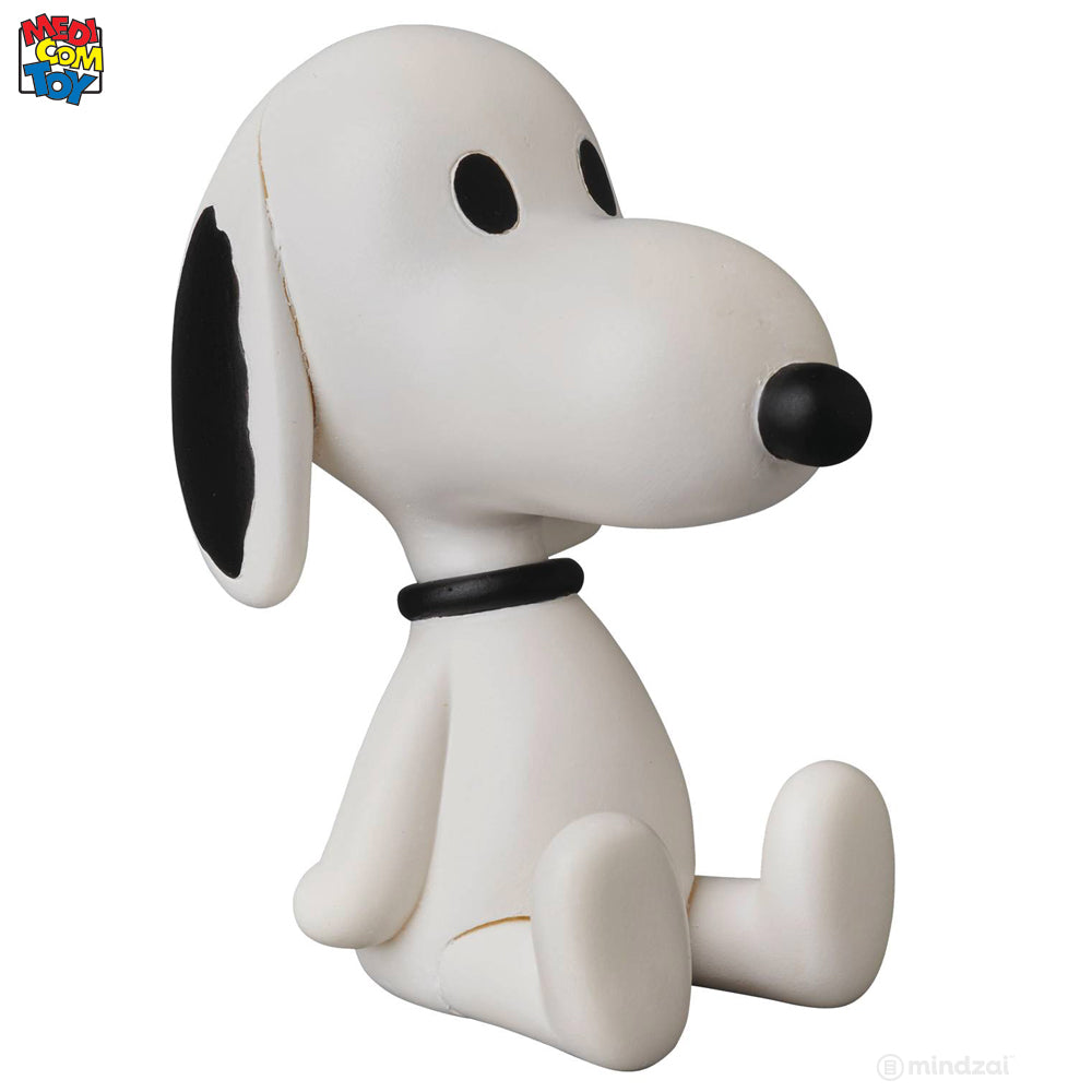 Teddy Bear Snoopy UDF Peanuts Series 9 Figure by Medicom Toy