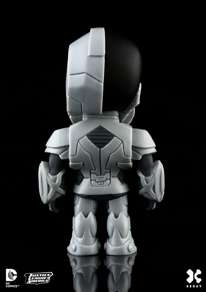 XXRay Cyborg by Jason Freeny x Mighty Jaxx - Mindzai  - 5