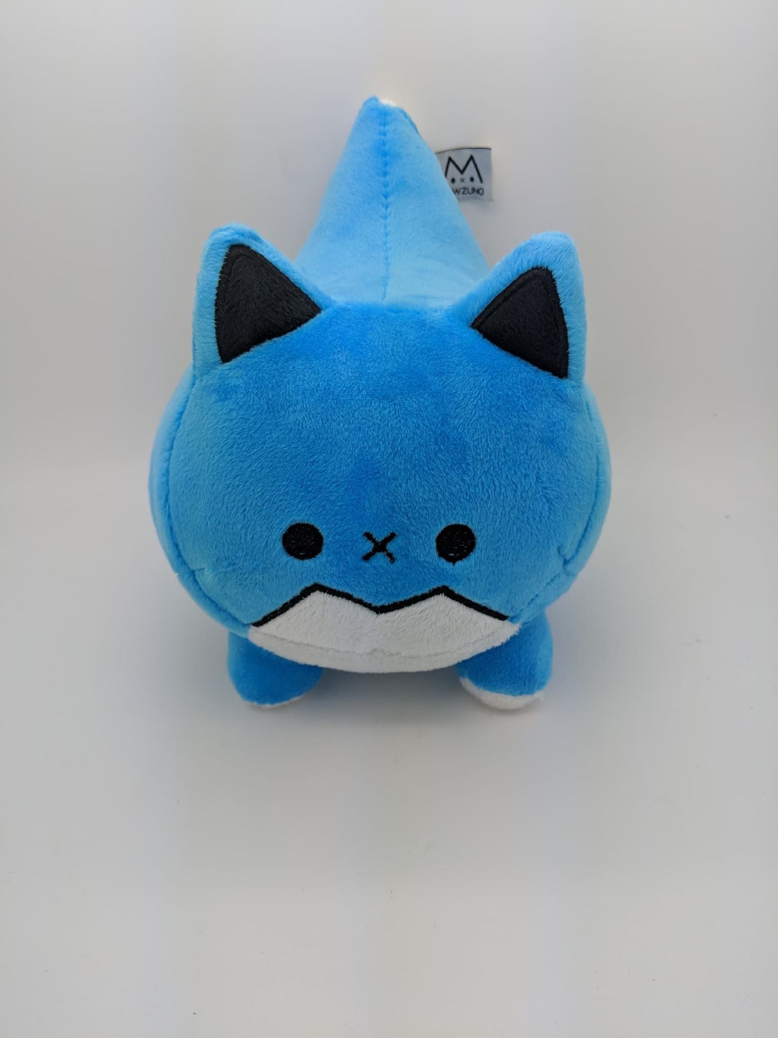 Mizu Cat Plush by Mewzuno