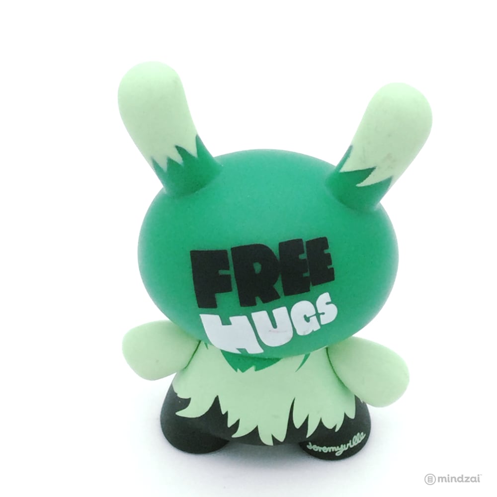 Dunny Series 2009 - Free Hugs Dunny (Jeremyville)